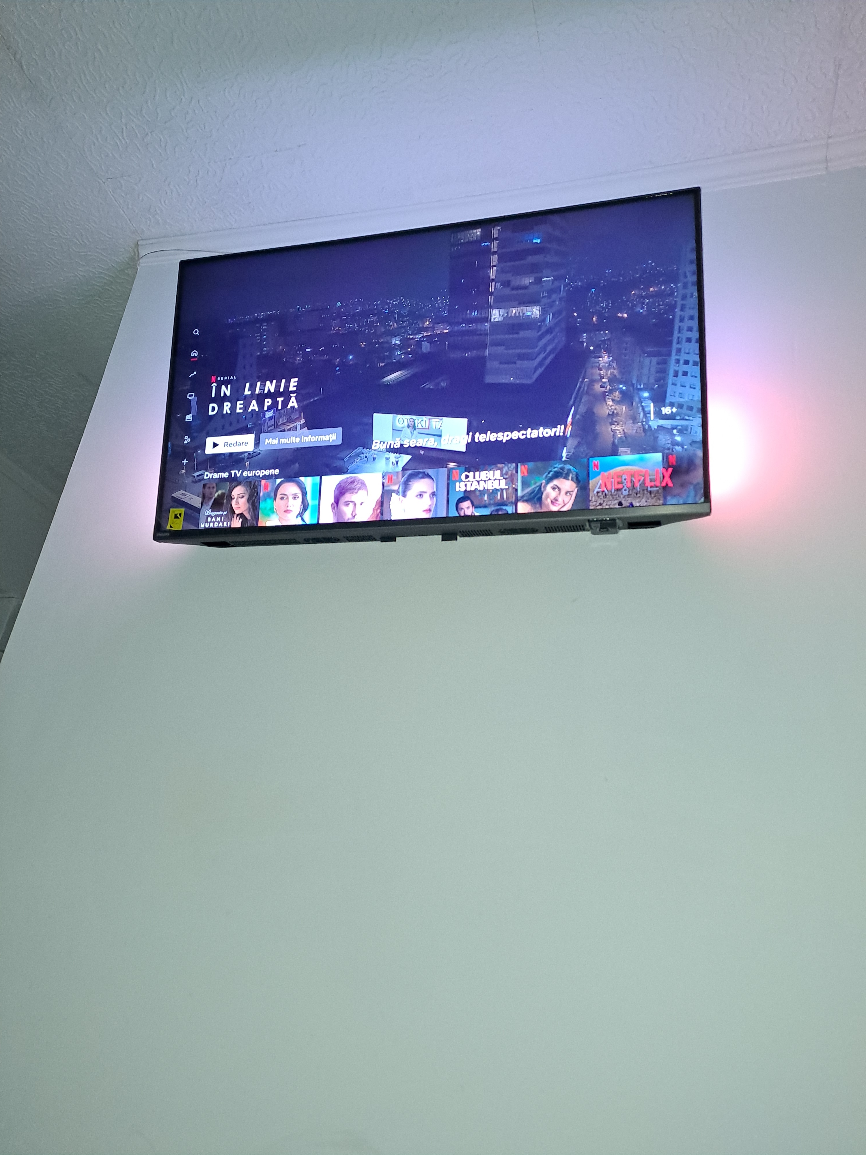 Televizor Philips AMBILIGHT tv LED 50PUS8818, 126 cm, Google TV, 4K Ultra HD, 100 Hz, Clasa G