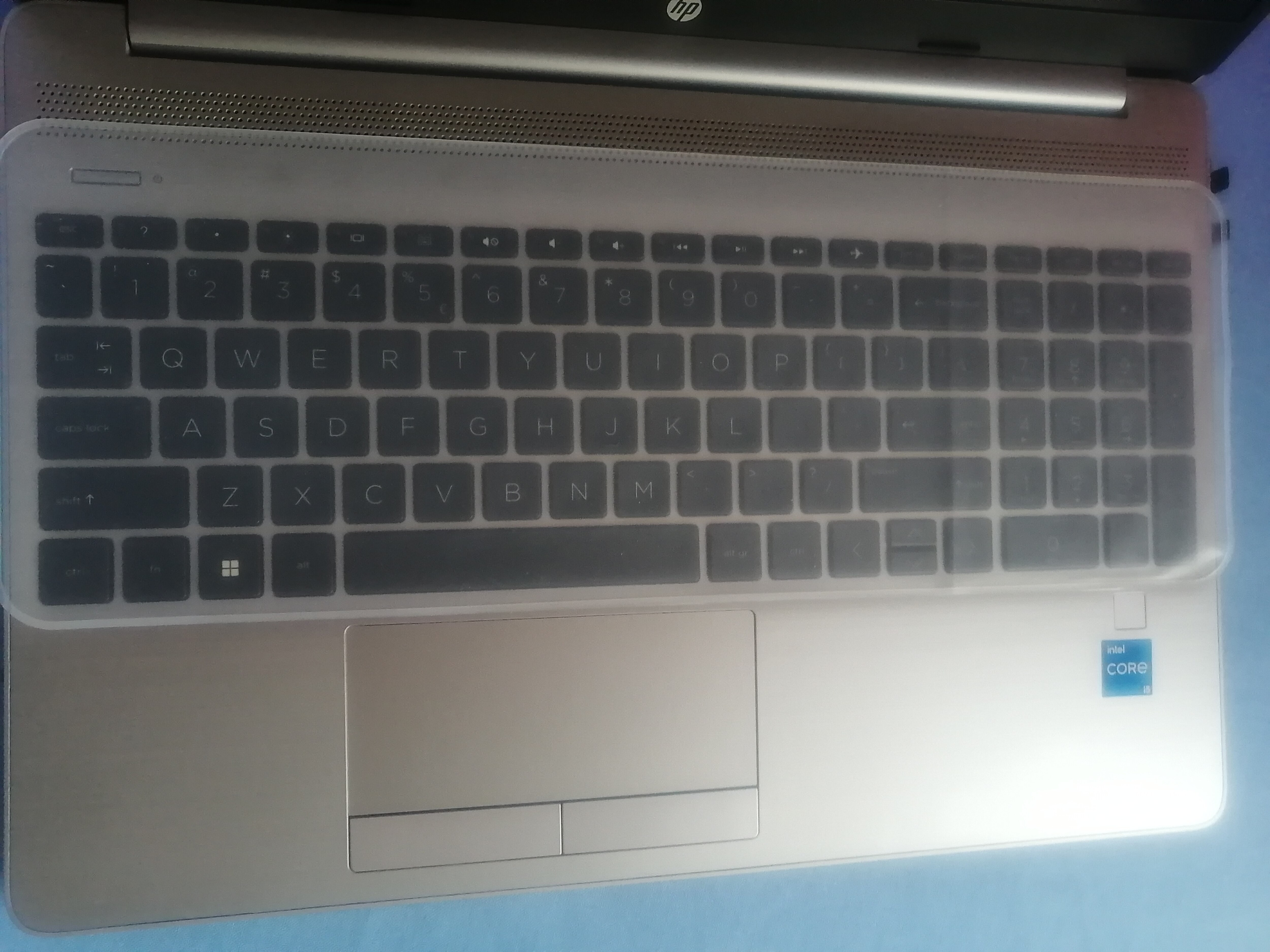 Laptop HP 250 G9 cu procesor Intel® Core™ i5-1235U pana la 4.40 GHz, 15.6", Full HD, 8GB, 512GB SSD, Intel® Iris Xe Graphics, Free DOS, Asteroid Silver