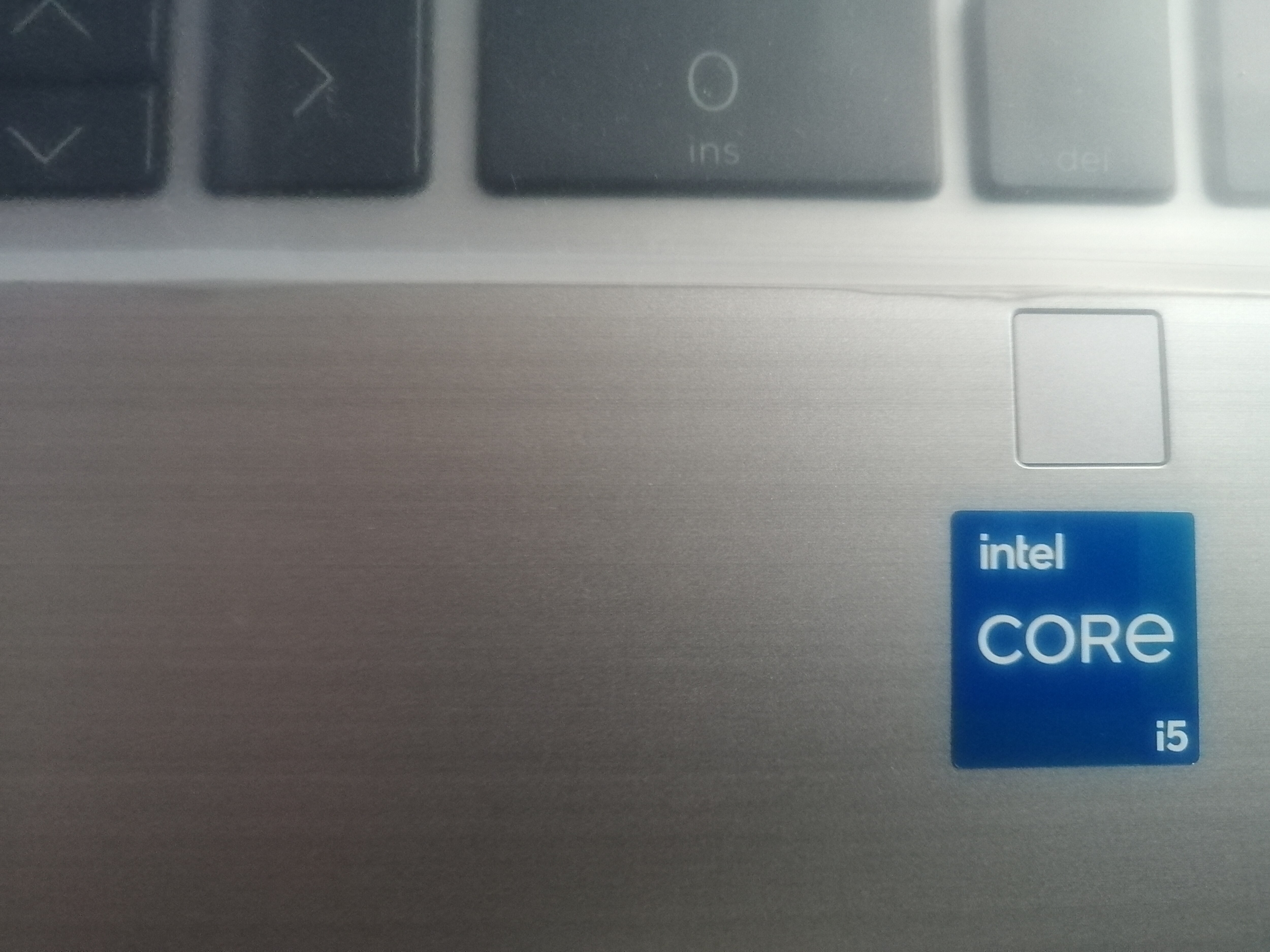 Laptop HP 250 G9 cu procesor Intel® Core™ i5-1235U pana la 4.40 GHz, 15.6", Full HD, 8GB, 512GB SSD, Intel® Iris Xe Graphics, Free DOS, Asteroid Silver