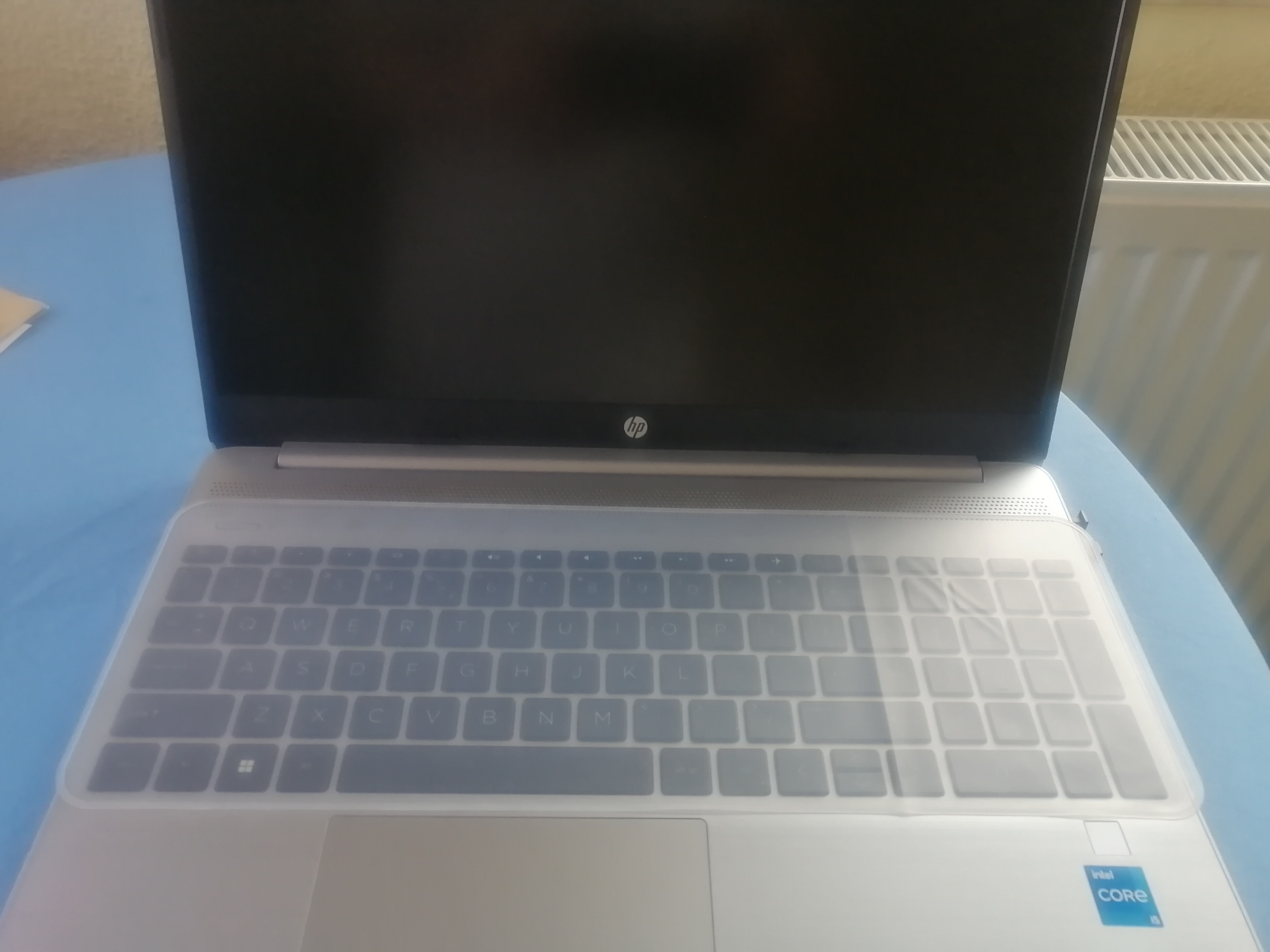 Laptop HP 250 G9 cu procesor Intel® Core™ i5-1235U pana la 4.40 GHz, 15.6", Full HD, 8GB, 512GB SSD, Intel® Iris Xe Graphics, Free DOS, Asteroid Silver