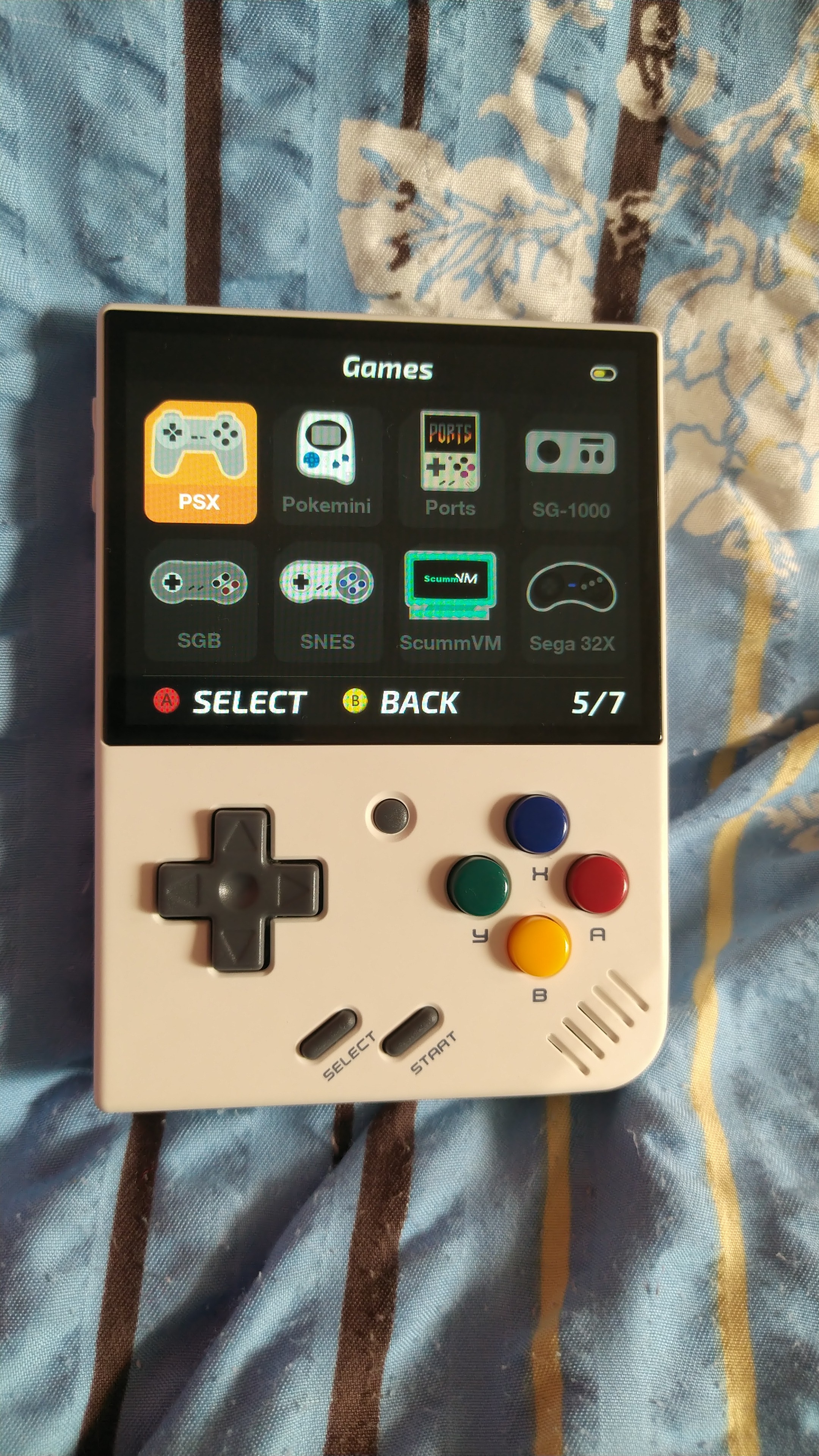 Consola de joc Miyoo Mini Plus, culoare neagra, portabila, suport pentru 15+ emulatoare retro