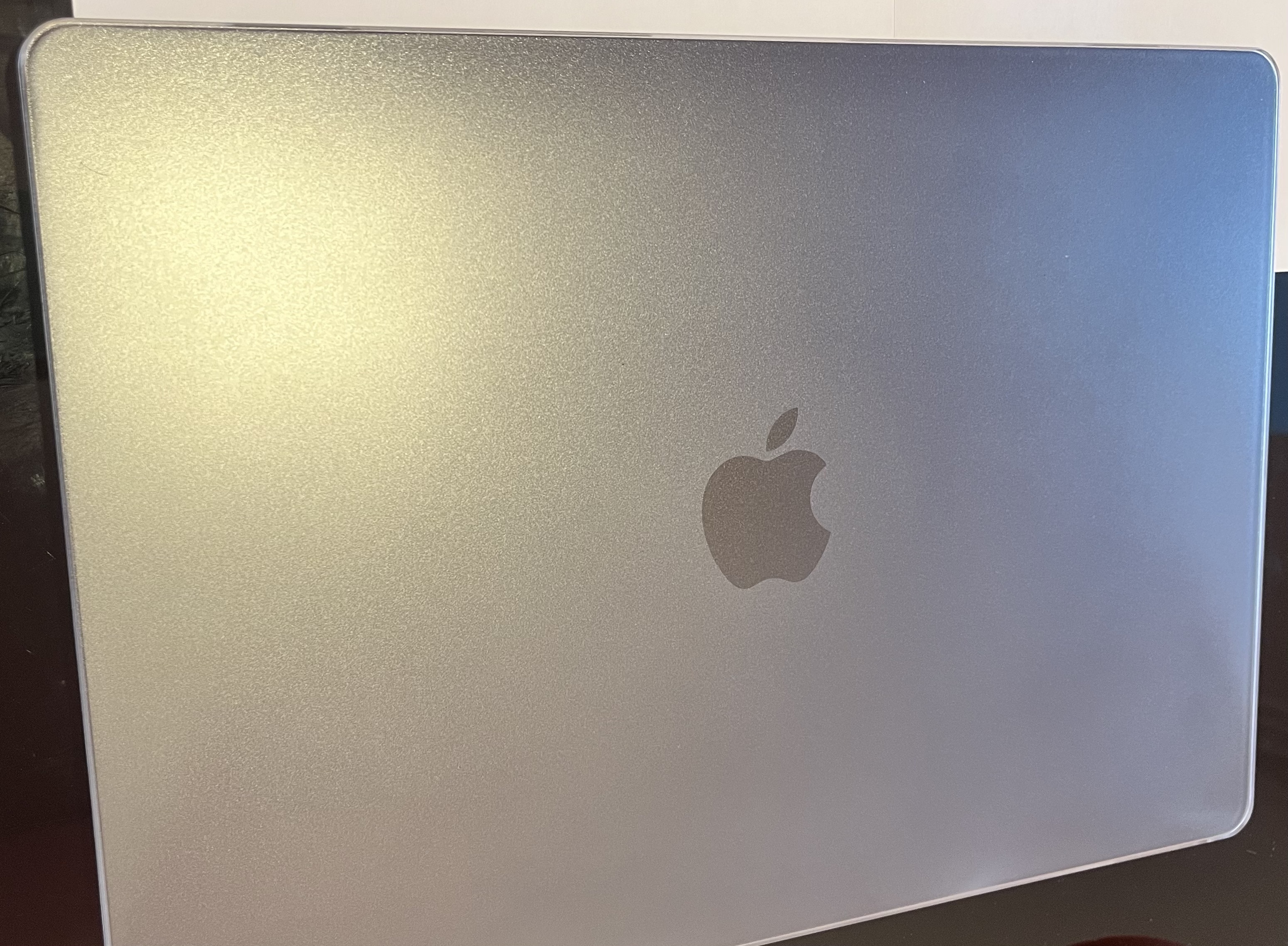 Carcasa pentru MacBook Air 15 2026 - 2023 M5 - M2 Hard Shell Frost transparent mat
