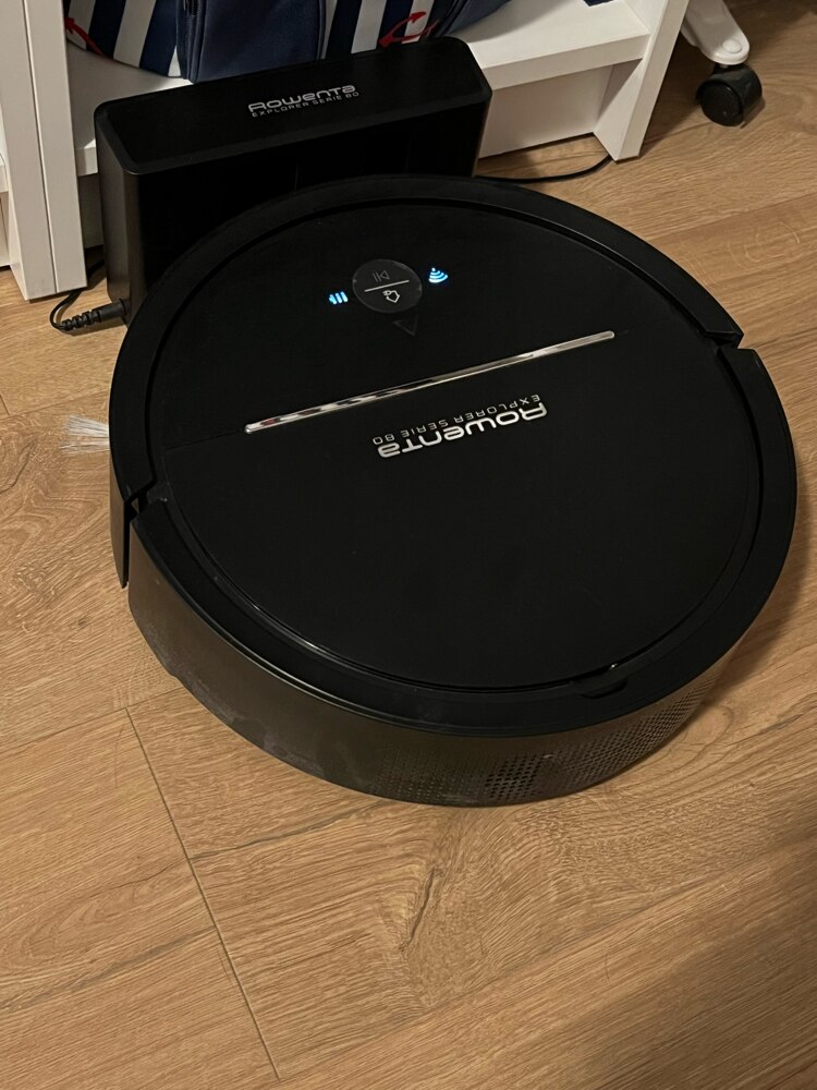 Robot de aspirare Rowenta X-Plorer Animal Serie 80 RR7755WH, 33W, putere de aspirare 2000Pa, recipient 0.7l, 3 functii de curatare, autonomie 120min, compatibil cu smartphone-ul, Sistem Aqua Force, negru