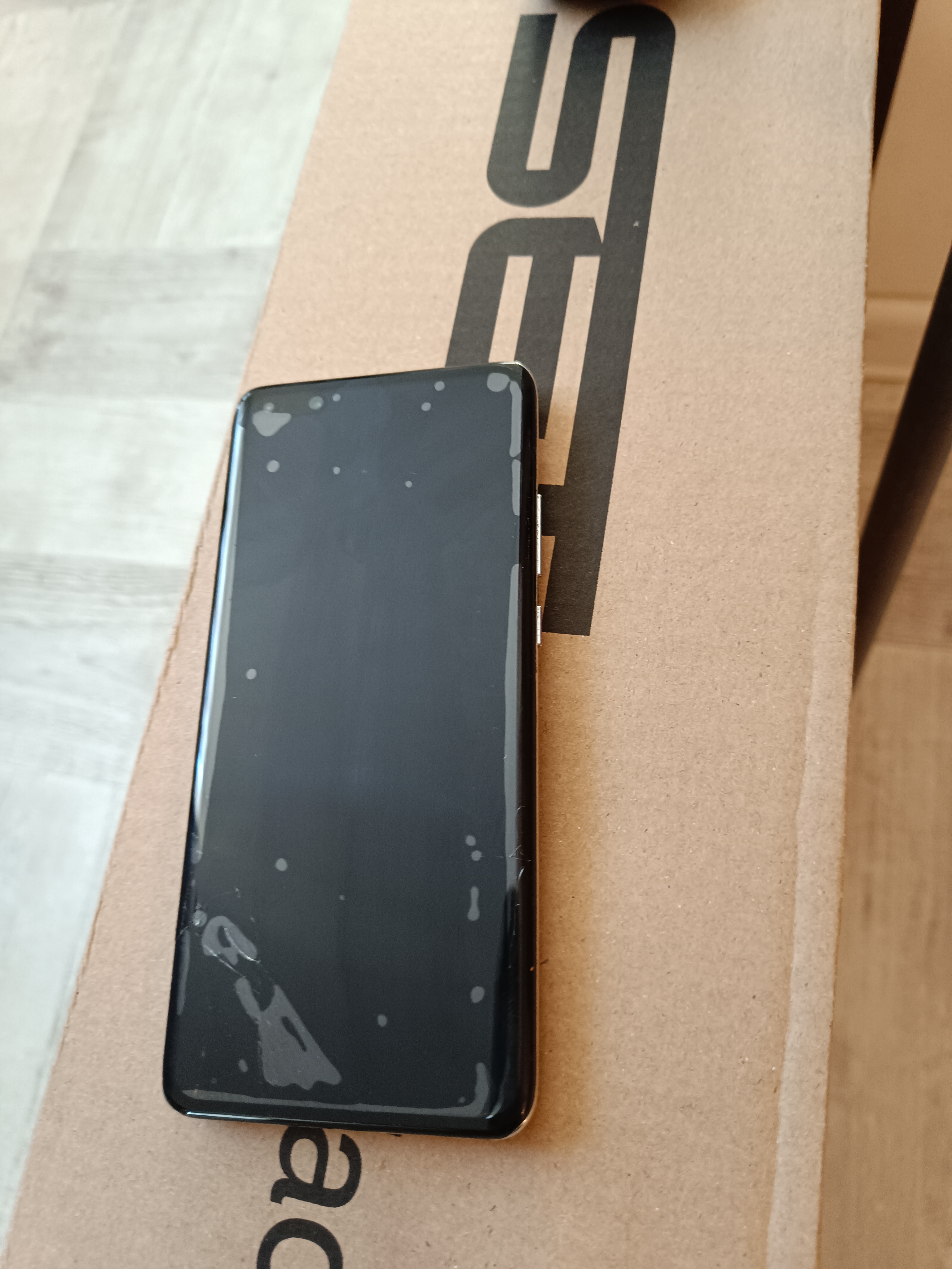 Folie Sticla CASEY STUDIOS™ compatibila cu Huawei P40 Pro / P40 Pro Plus, Full Cover 3D, Full Glue, Duritate Militara, Ultra HD, Anti Zgarieturi, Anti Socuri, Margini Negre