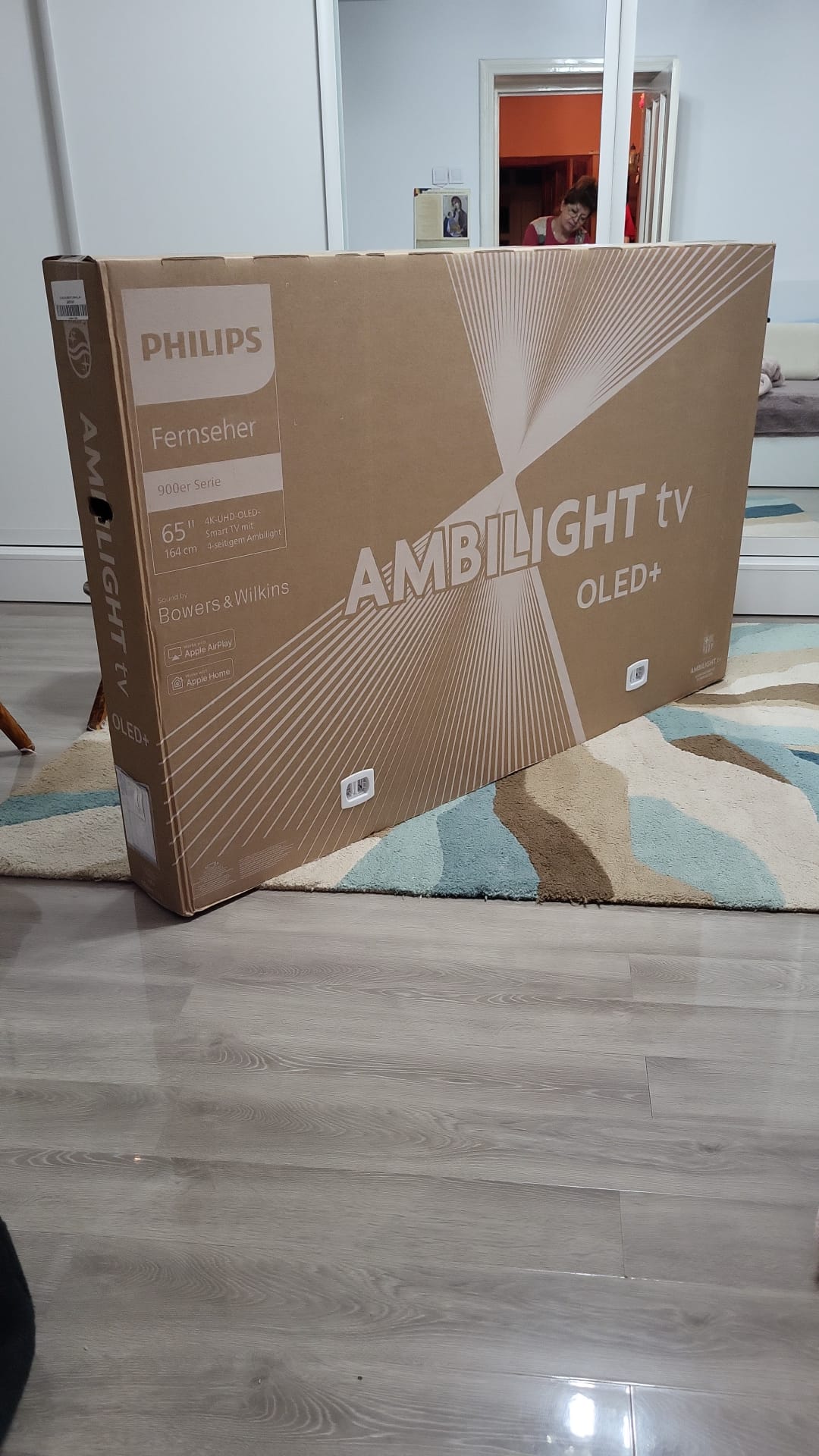 Televizor Philips AMBILIGHT tv OLED+ 55OLED909, 139 cm, Google TV, Ultra HD 4K, 100Hz, Clasa G (Model 2024)