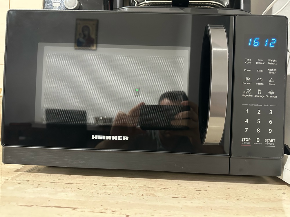 HEINNER HMW-MD25MBK Four à micro-ondes | Sur pied - 800 W - 25 l - 37,7