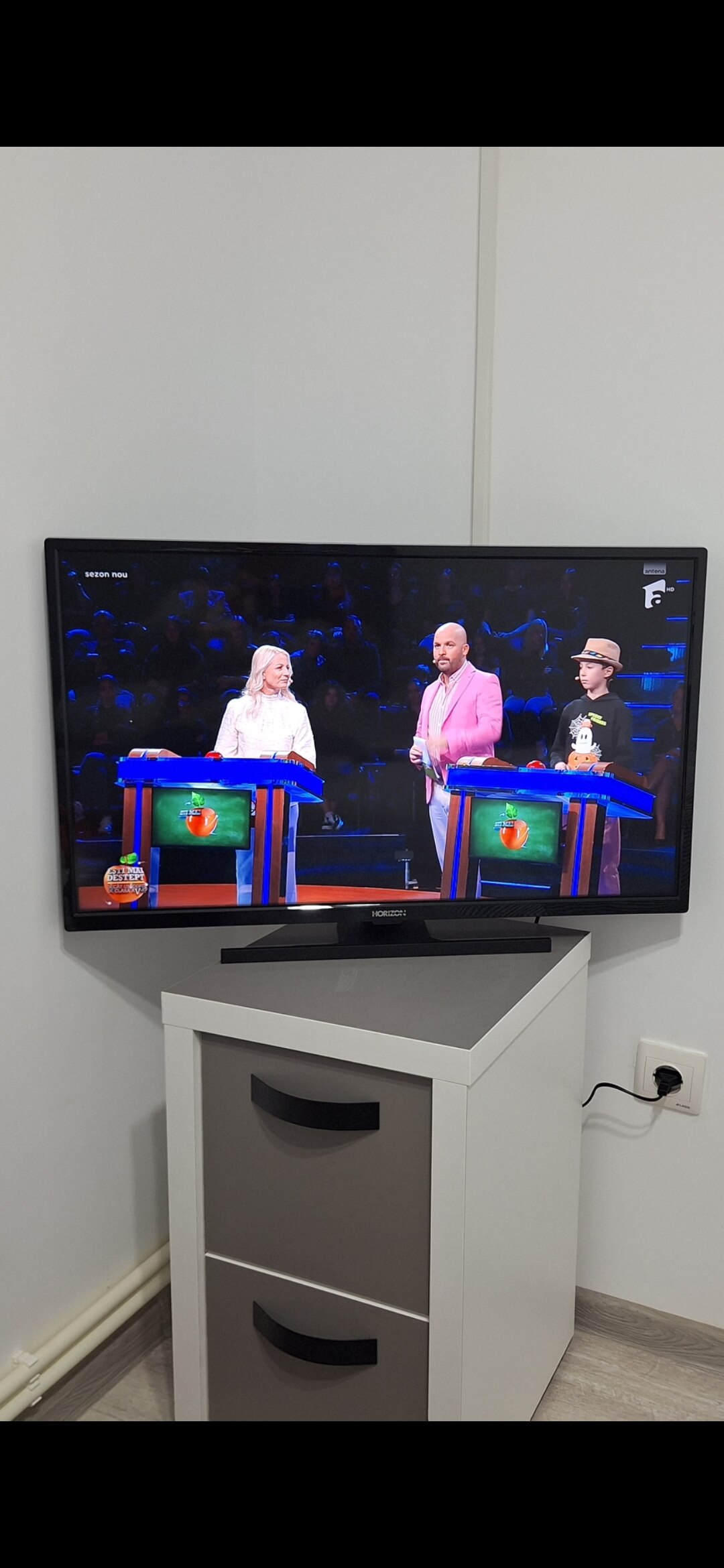Televizon Horizon LED 32HL7390H/C, 80 cm, Smart Android, HD, Clasa F