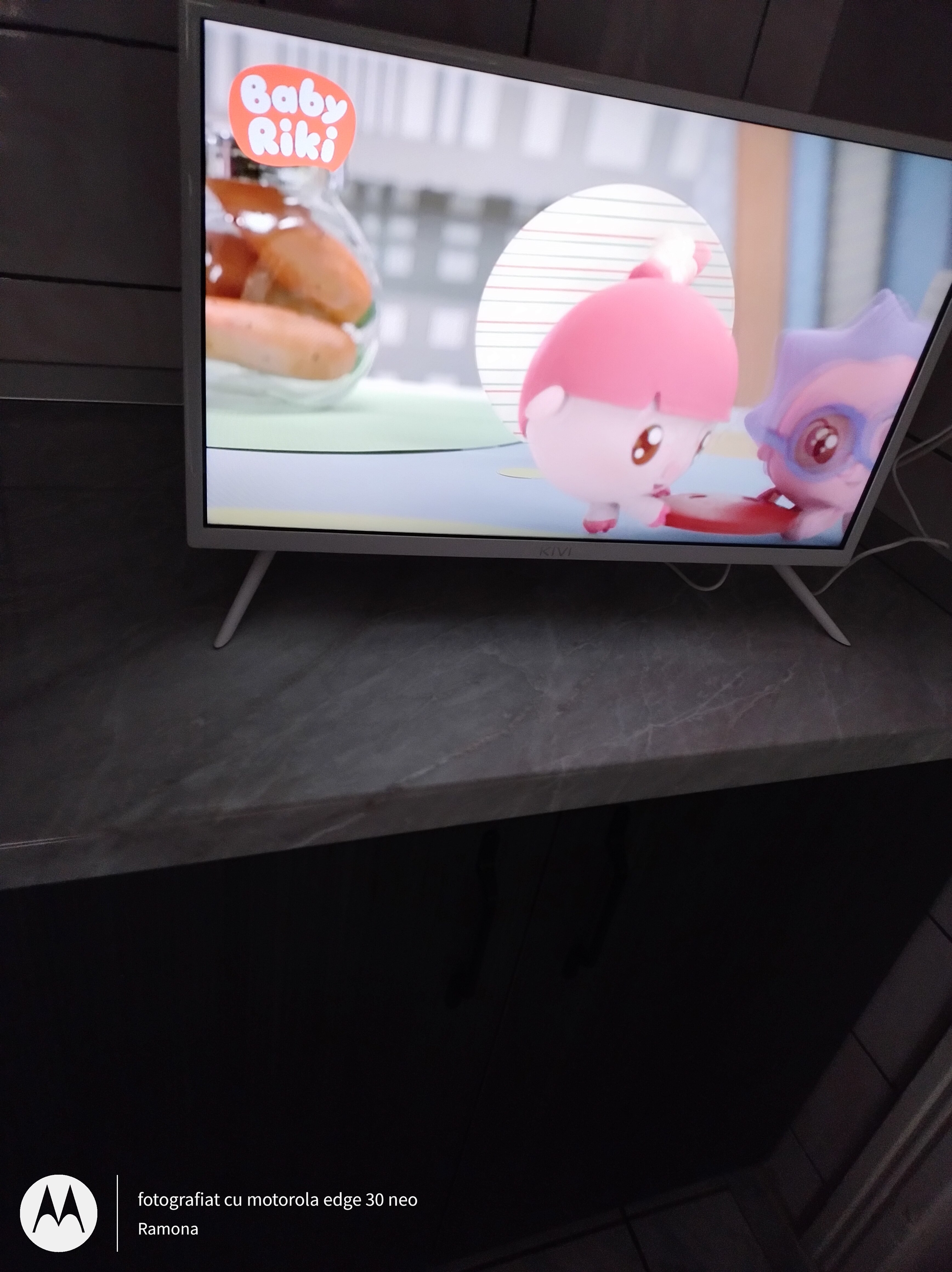 Televizor KIVI LED 24H760QB, 61 cm, Smart Android TV, HD, Clasa E