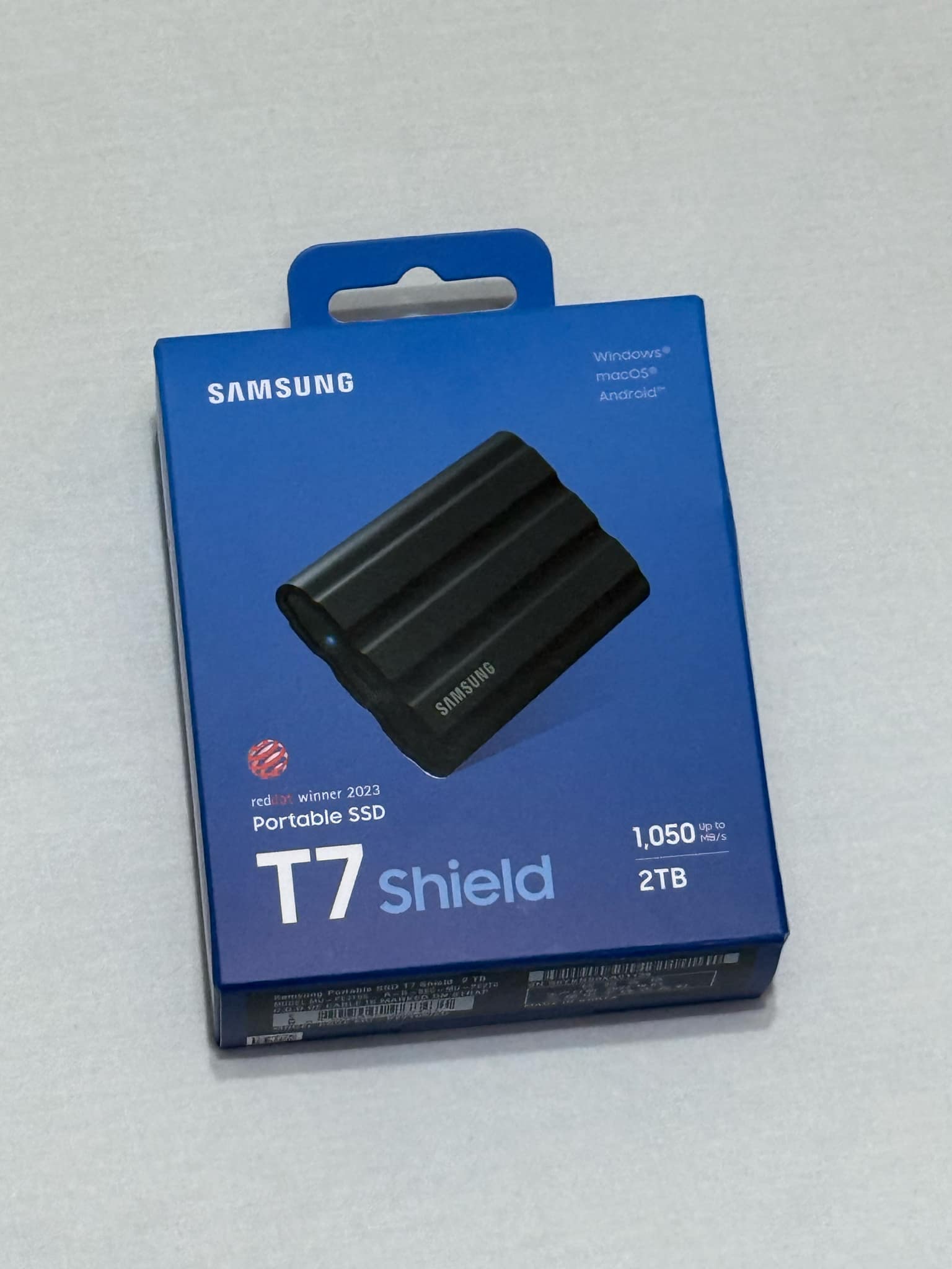 SSD extern Samsung T7 Shield, 1TB, USB 3.2, Black - eMAG.ro