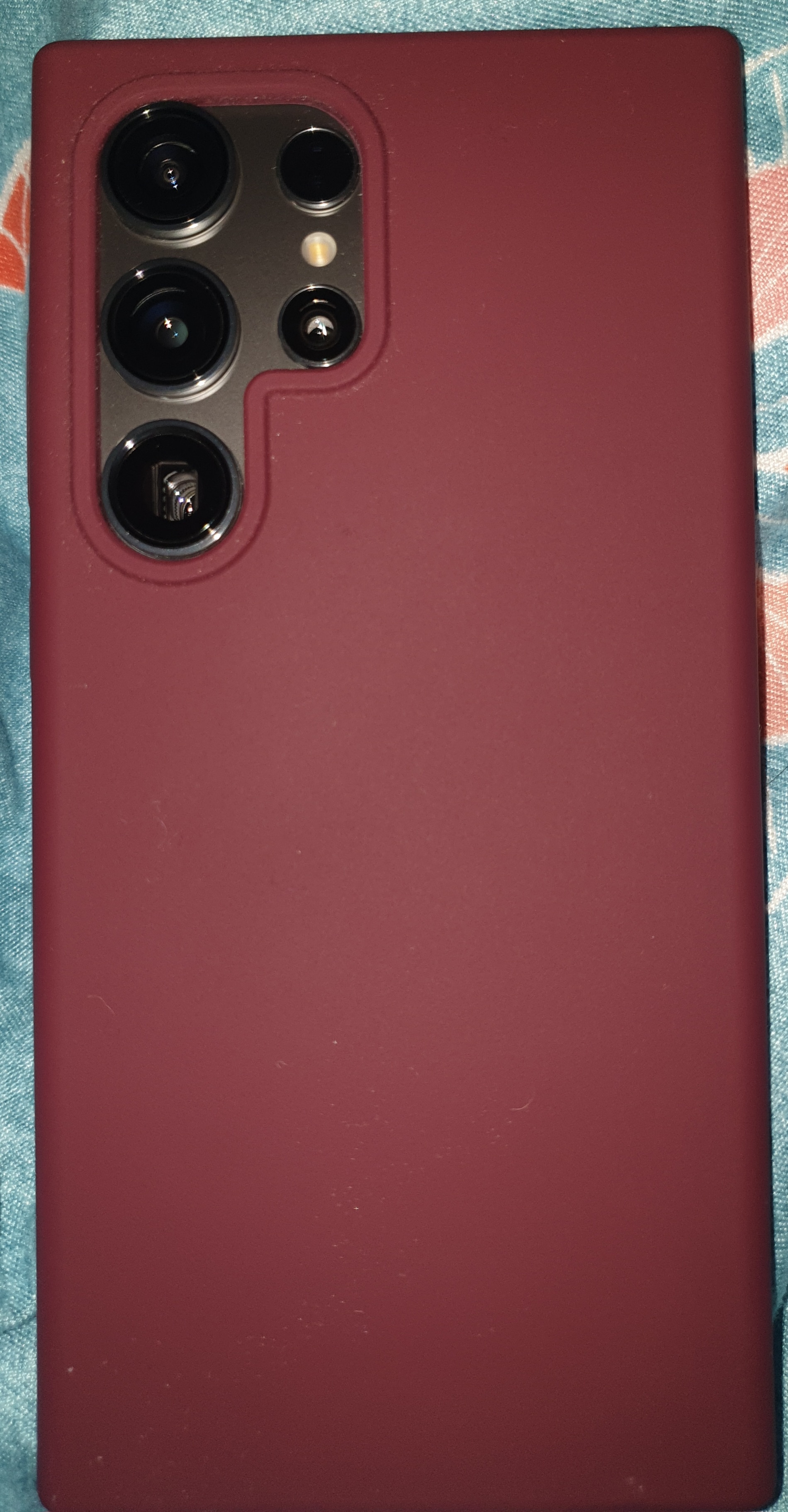 Husa CASEY STUDIOS™ compatibila cu Samsung Galaxy S24 Ultra, Soft Silicone Premium, Microfibra in Interior, de Protectie, Ultra Slim, pentru Incarcare Wireless, Margini Ridicate pentru Protectia Ecranului si a Camerelor, Bordeaux