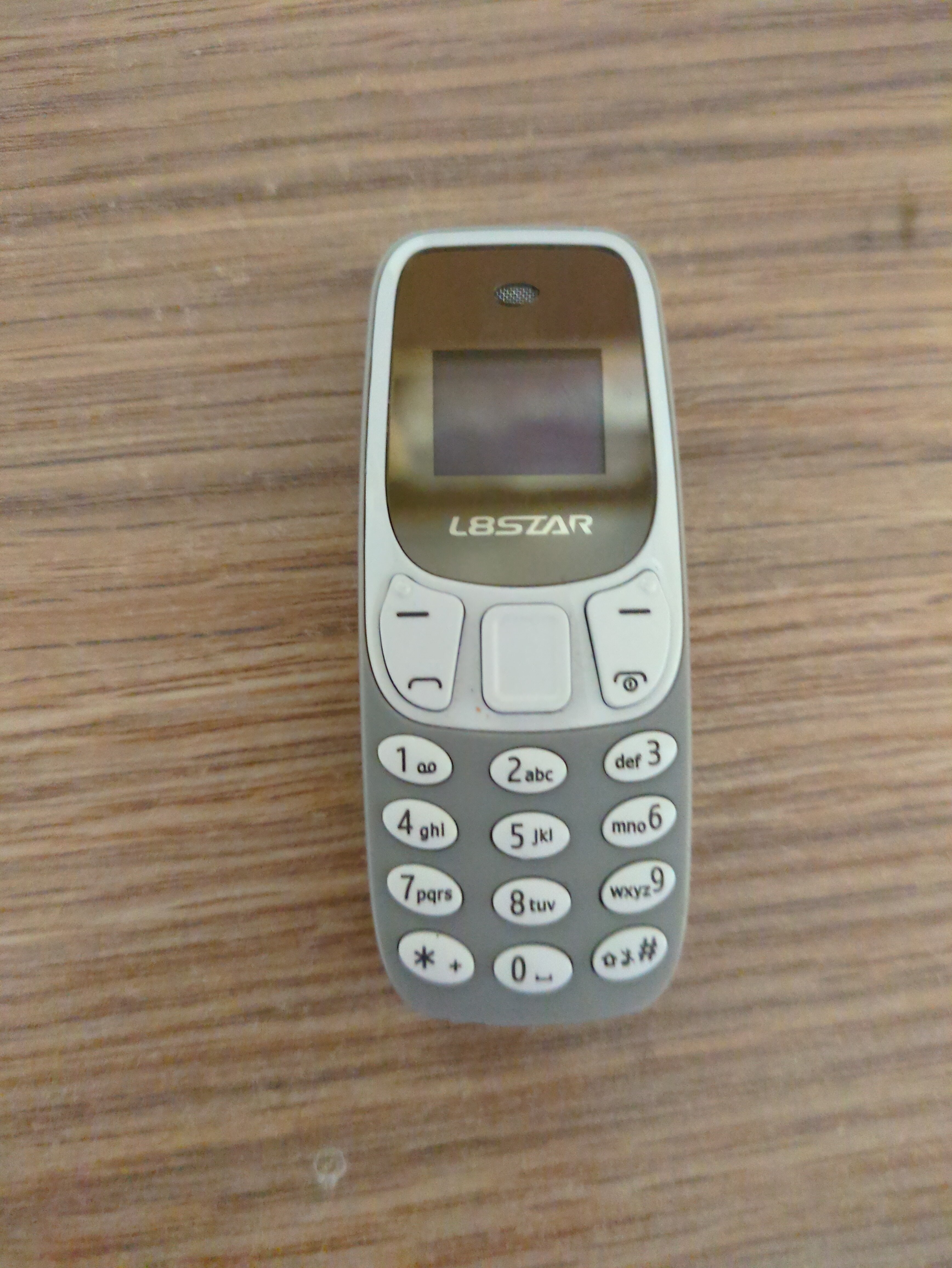 Mini Telefon MRG MBM10, DualSim, 32MB memorie interna, 32MB RAM, 3G, Gri