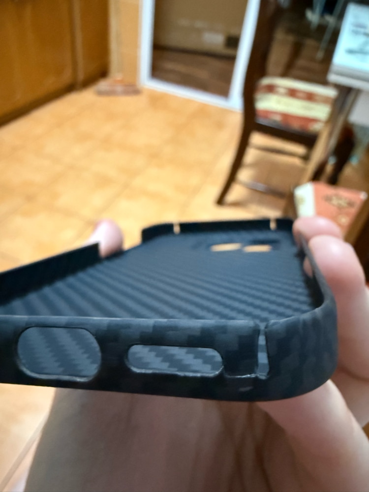 Husa de protectie Kevlar MProtect® Premium din fibra de aramida pentru Apple iPhone 16 Pro, Antisoc, Protectie camera, Ultra Safe, Carbon
