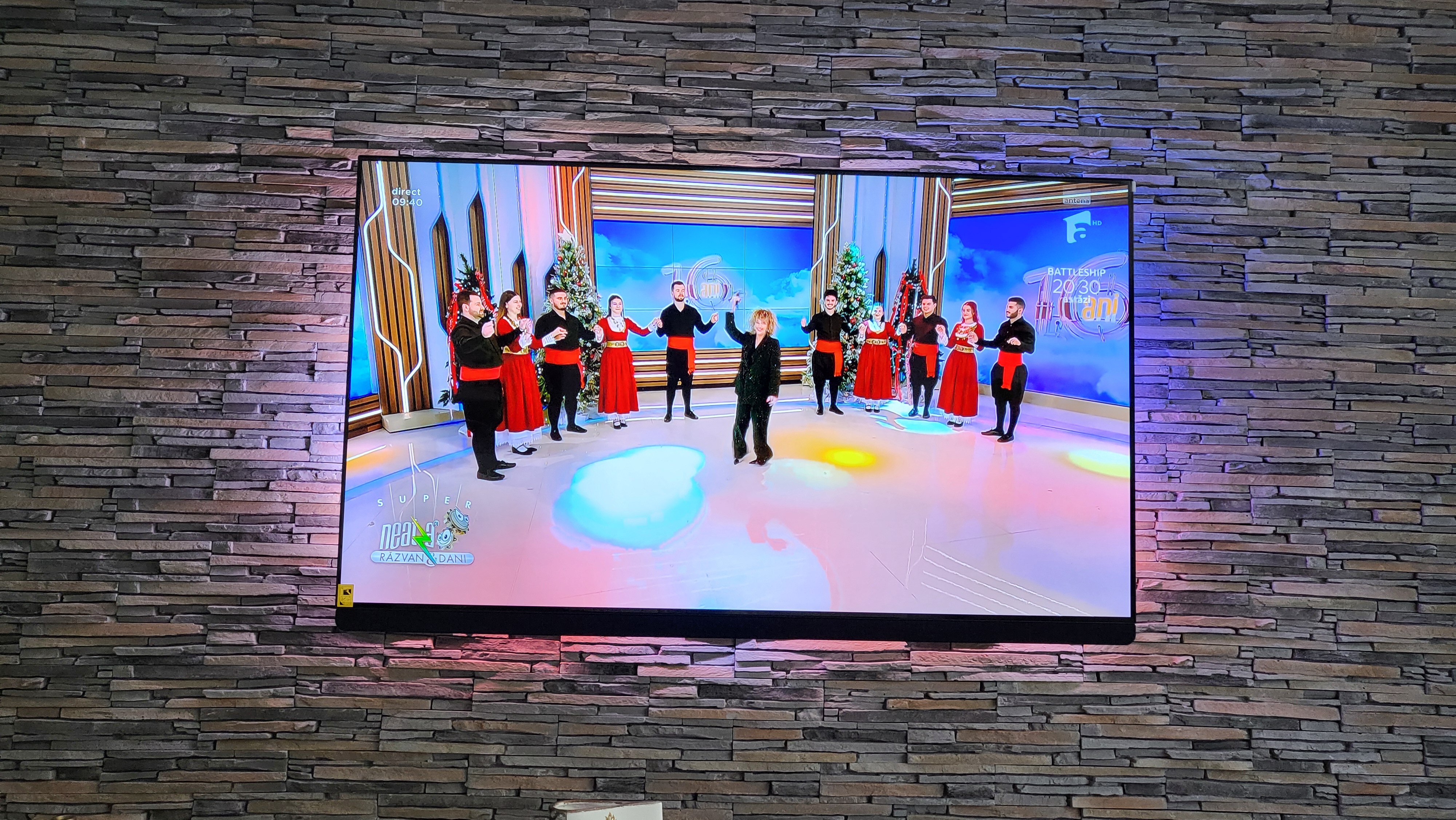 Televizor Philips AMBILIGHT tv OLED+ 55OLED909, 139 cm, Google TV, Ultra HD 4K, 100Hz, Clasa G (Model 2024)