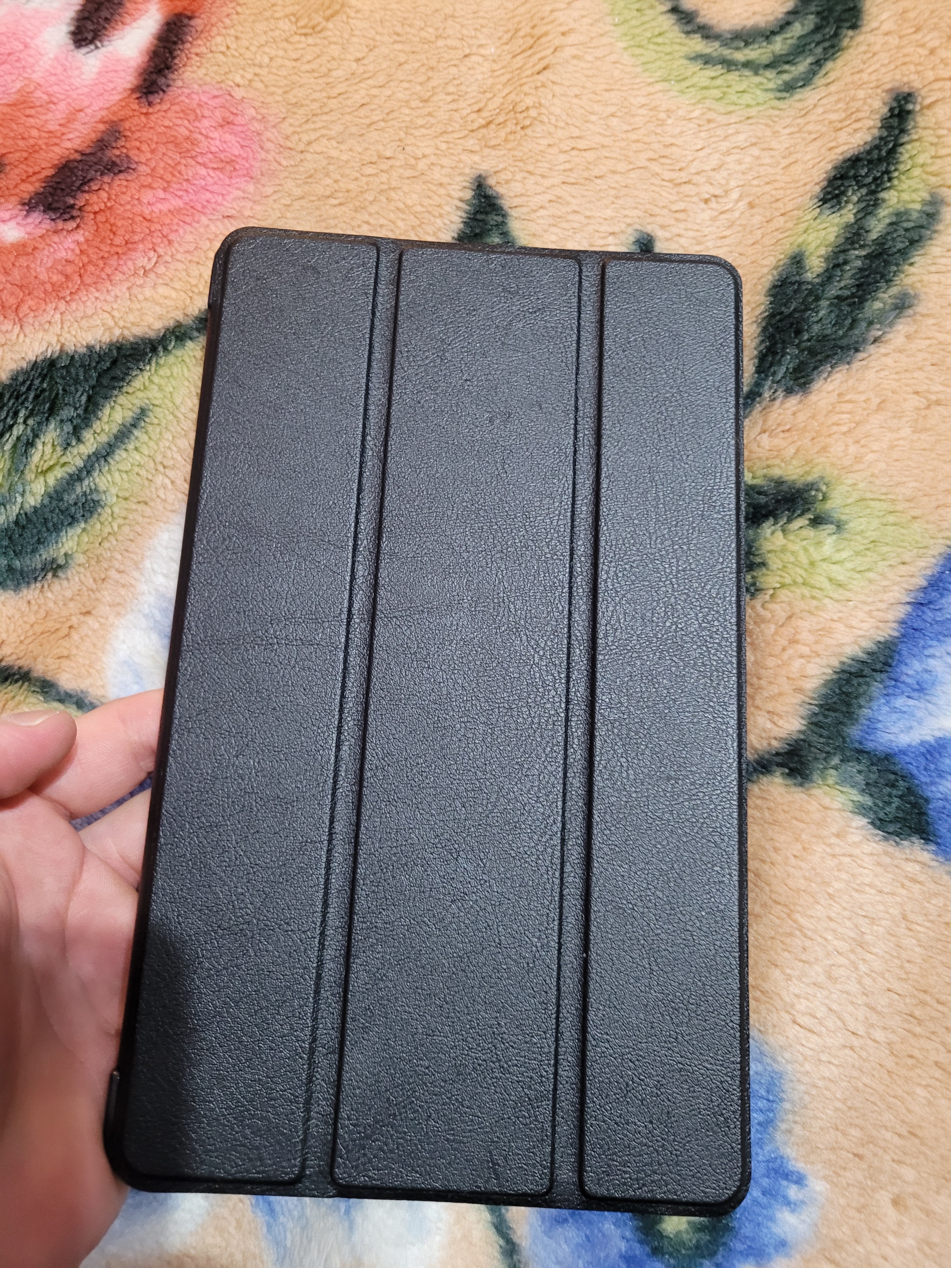 Husa Samsung Galaxy Tab A9 8.7 inch UltraSlim de tip stand Aiyando negru