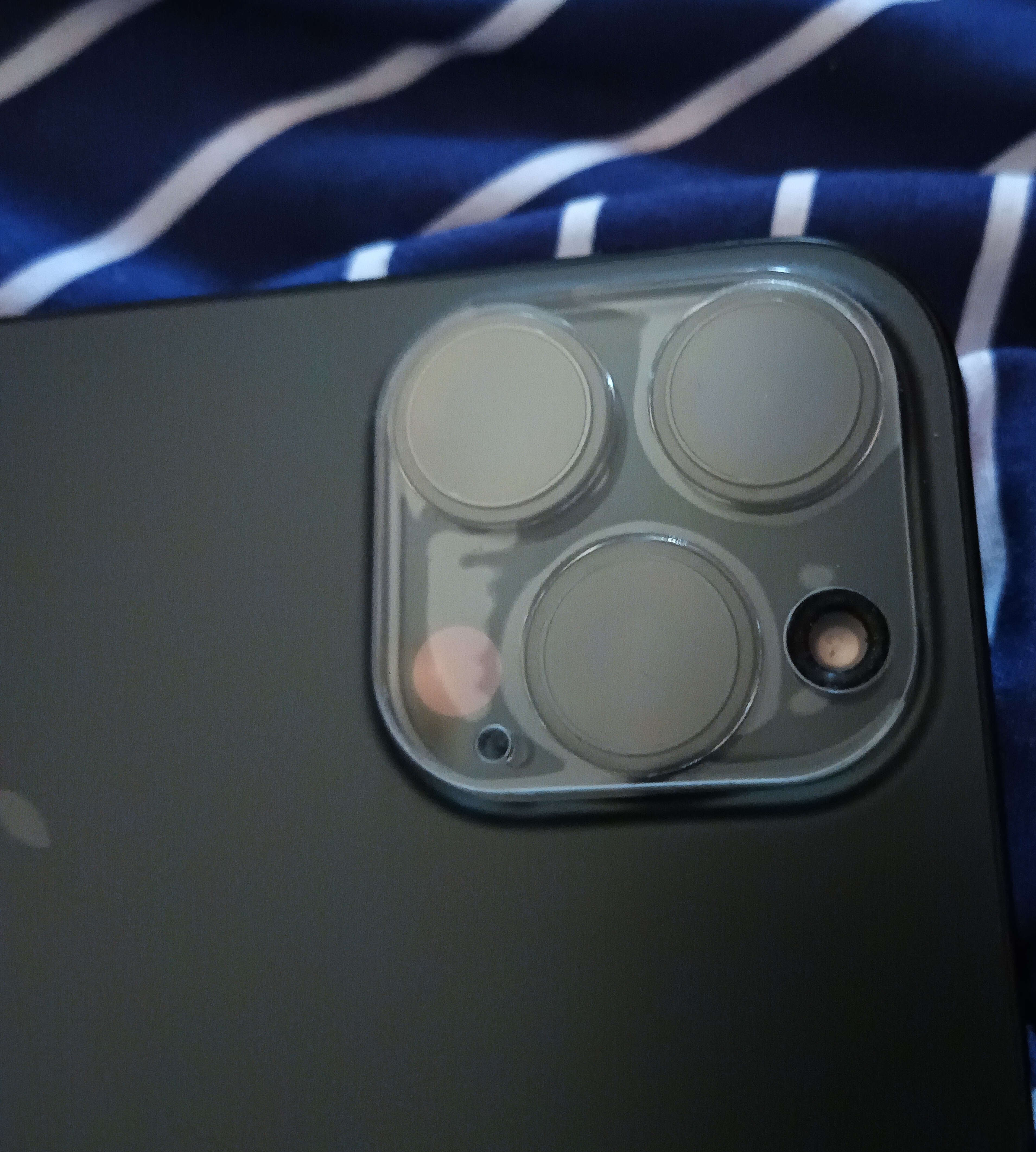 Folie protectie camera spate MDUG, compatibila iPhone 16 Pro/16 Pro Max, sticla temperata 9H, rezistenta la zgarieturi, Transparent