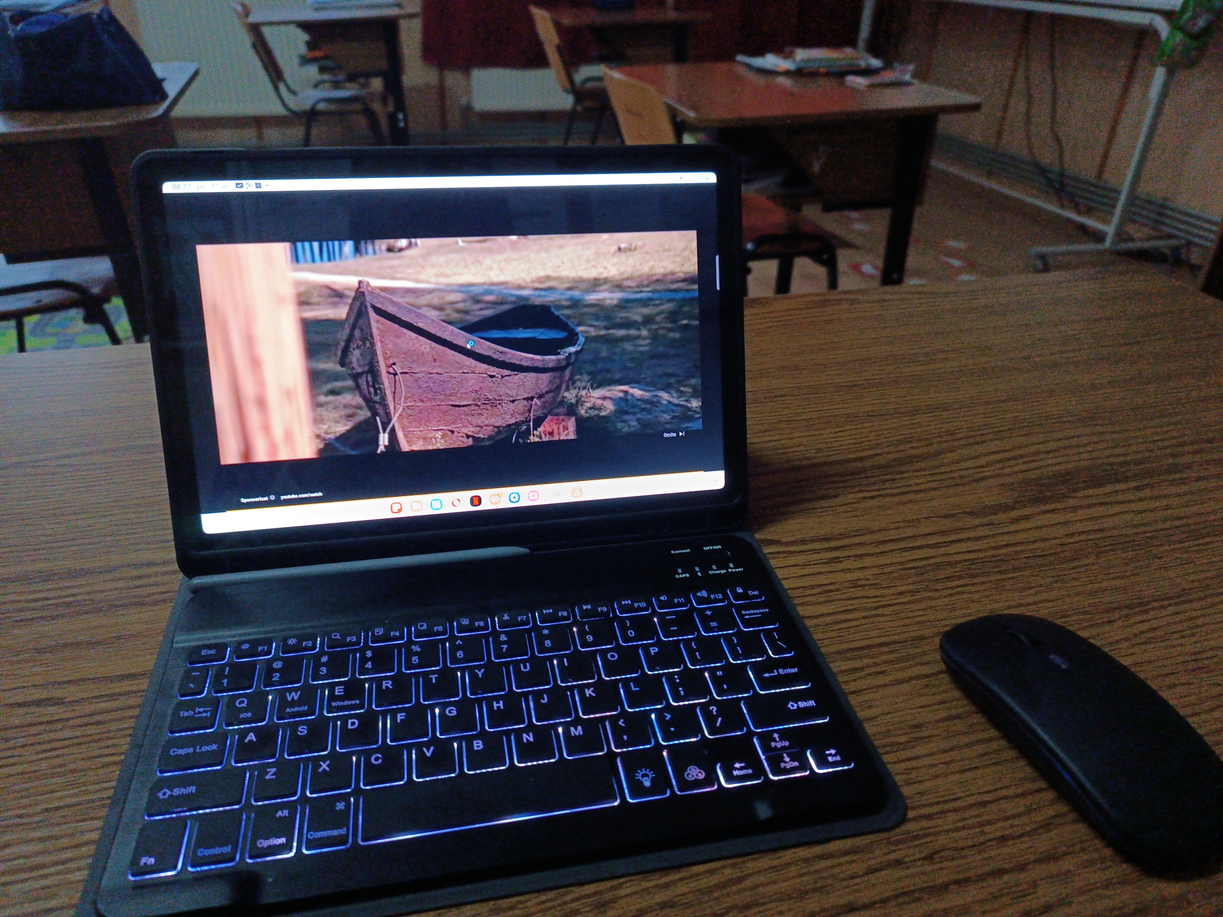 Pachet 360: Husa cu folie integrata Samsung Galaxy Tab S9 / S9 FE inch Shockproof Armor negru