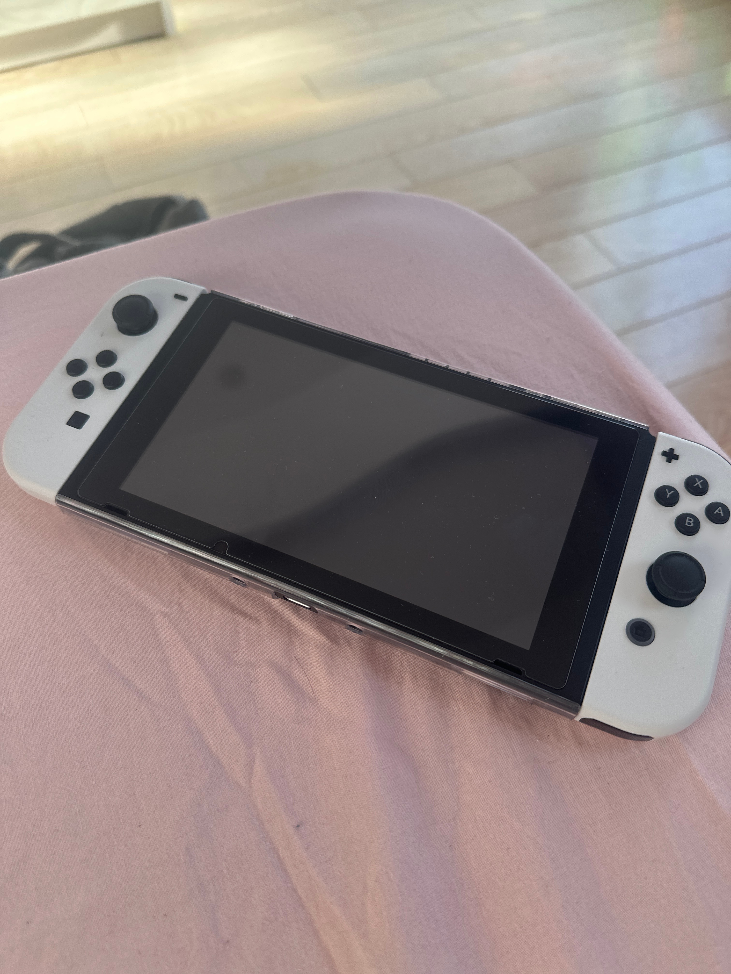 Consola Nintendo Switch Sports Bundle Had + 12 luni abonament Nintendo Switch Online