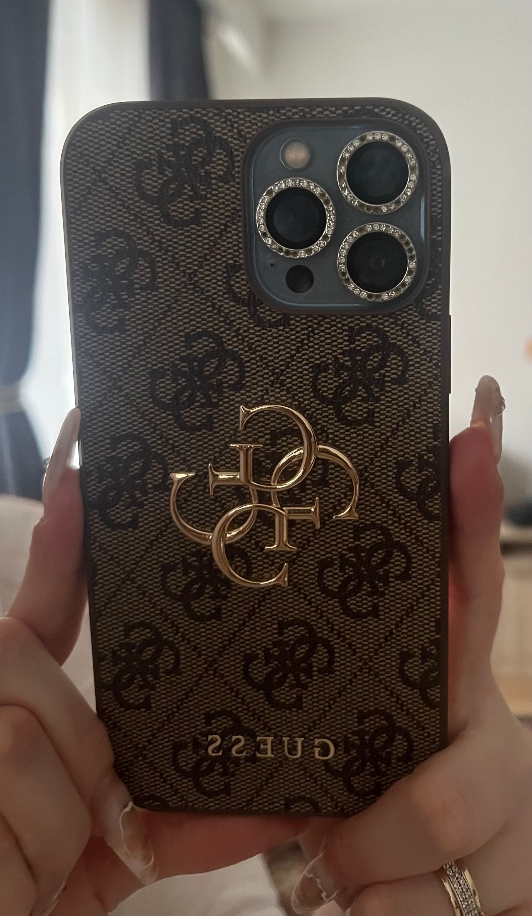 Husa de protectie Guess cu logo metalic PU 4G pentru iPhone 13 Pro Max, Gri