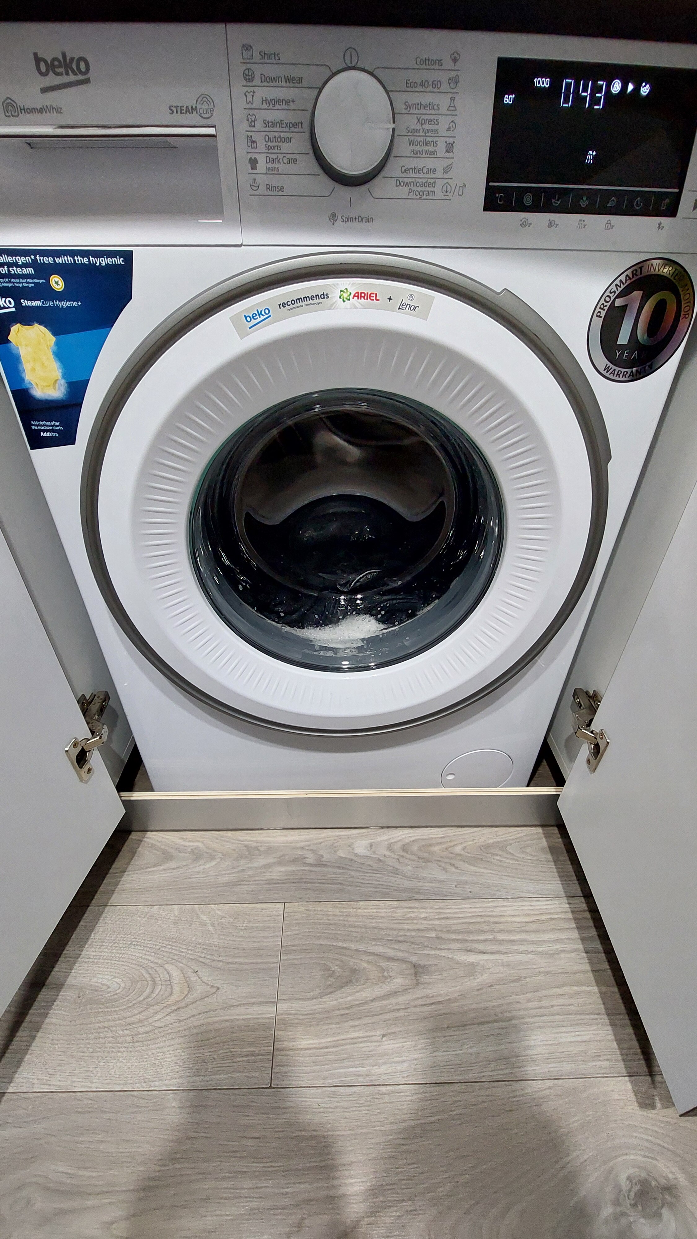 Masina de spalat rufe Beko B3WFU7704WB, 7 kg, 1000 RPM, Clasa D, Recycled Tub, Motor ProSmart™ Inverter, AddXtra, Hygiene+ cu SteamCure™, AutoClean Detergent Drawer, Fast+, Alb