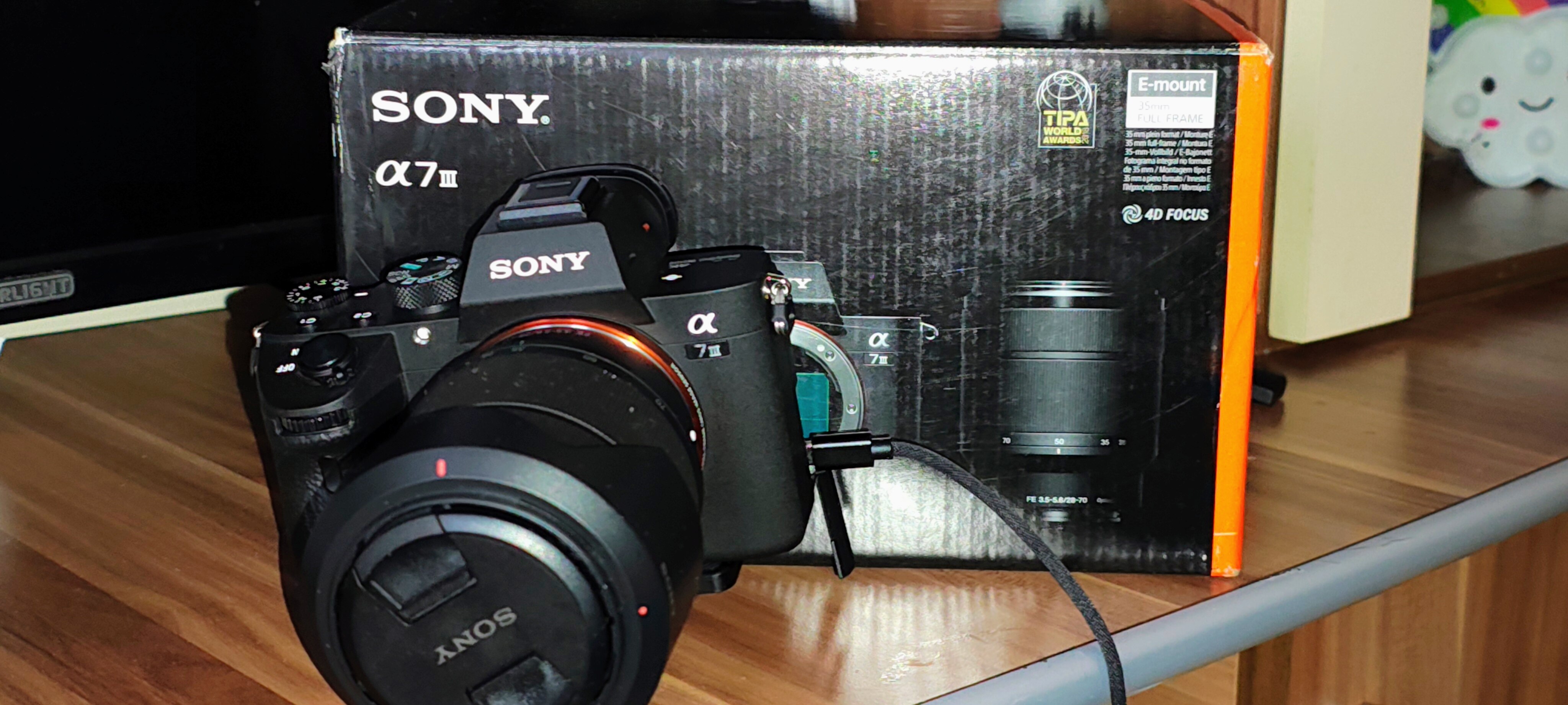 Aparat foto Mirrorless Sony Alpha A7III, 24.2 MP, Full-Frame, Body