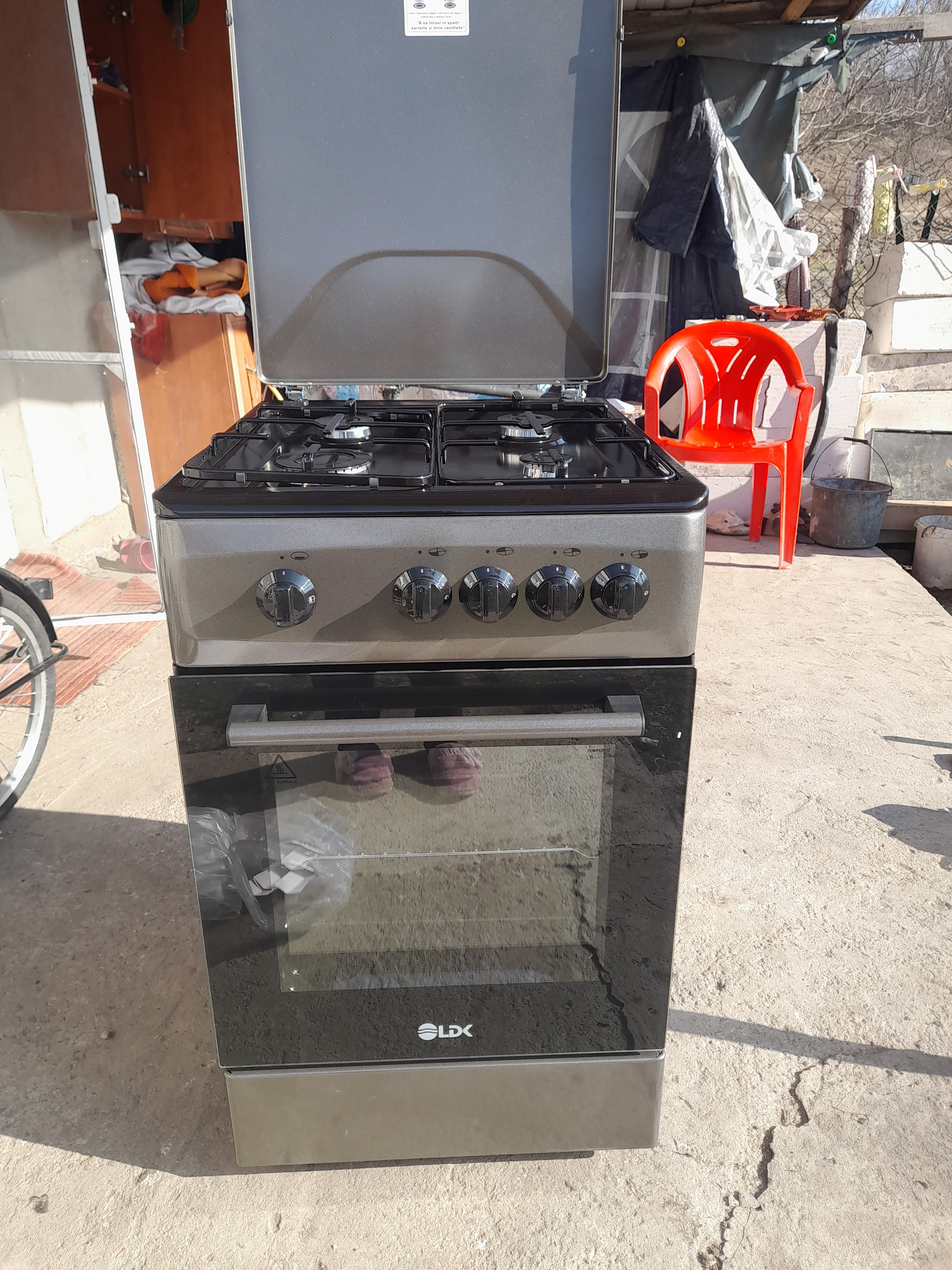 Aragaz LDK 5060 Shiny Grey RMV, Gaz, 4 Arzatoare, Siguranta, Capac metalic, Gri
