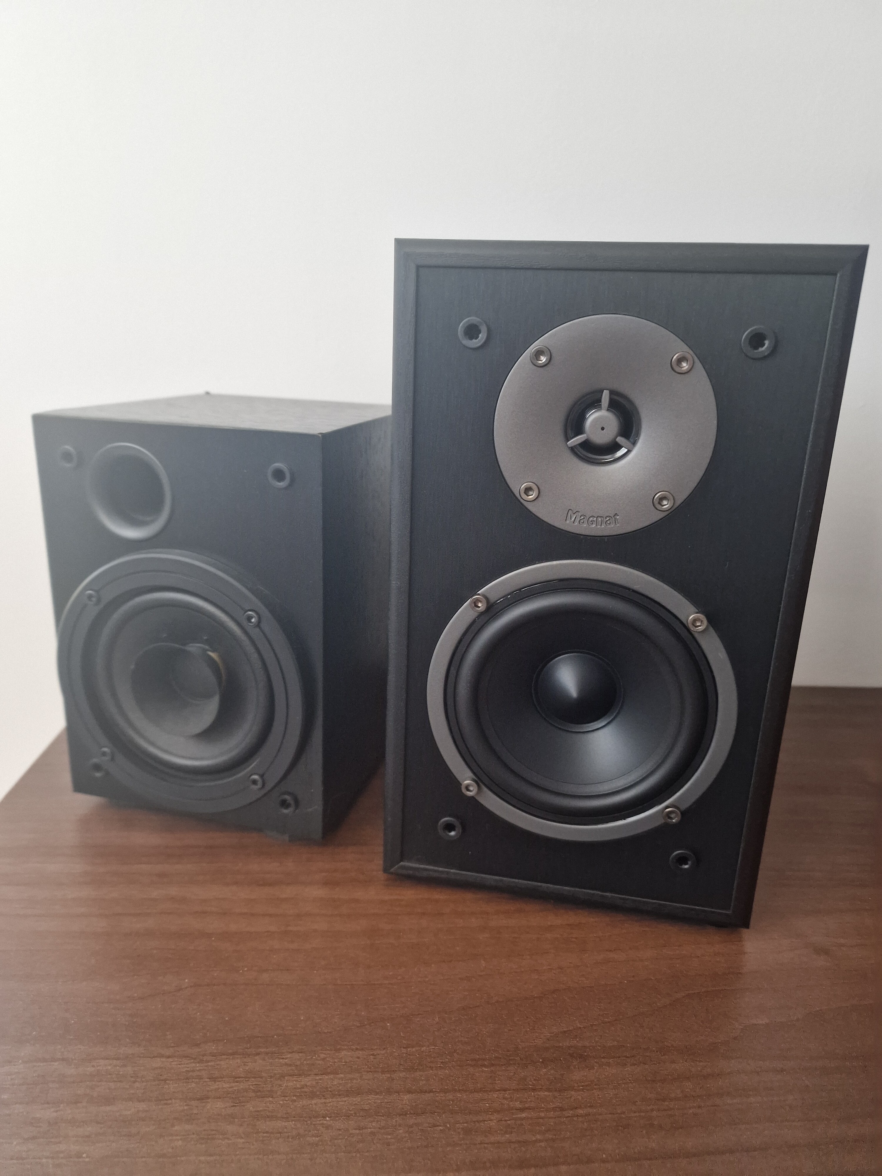 Set 2 boxe de raft MAGNAT, Monitor S10D, Difuzor dipol, Walnut