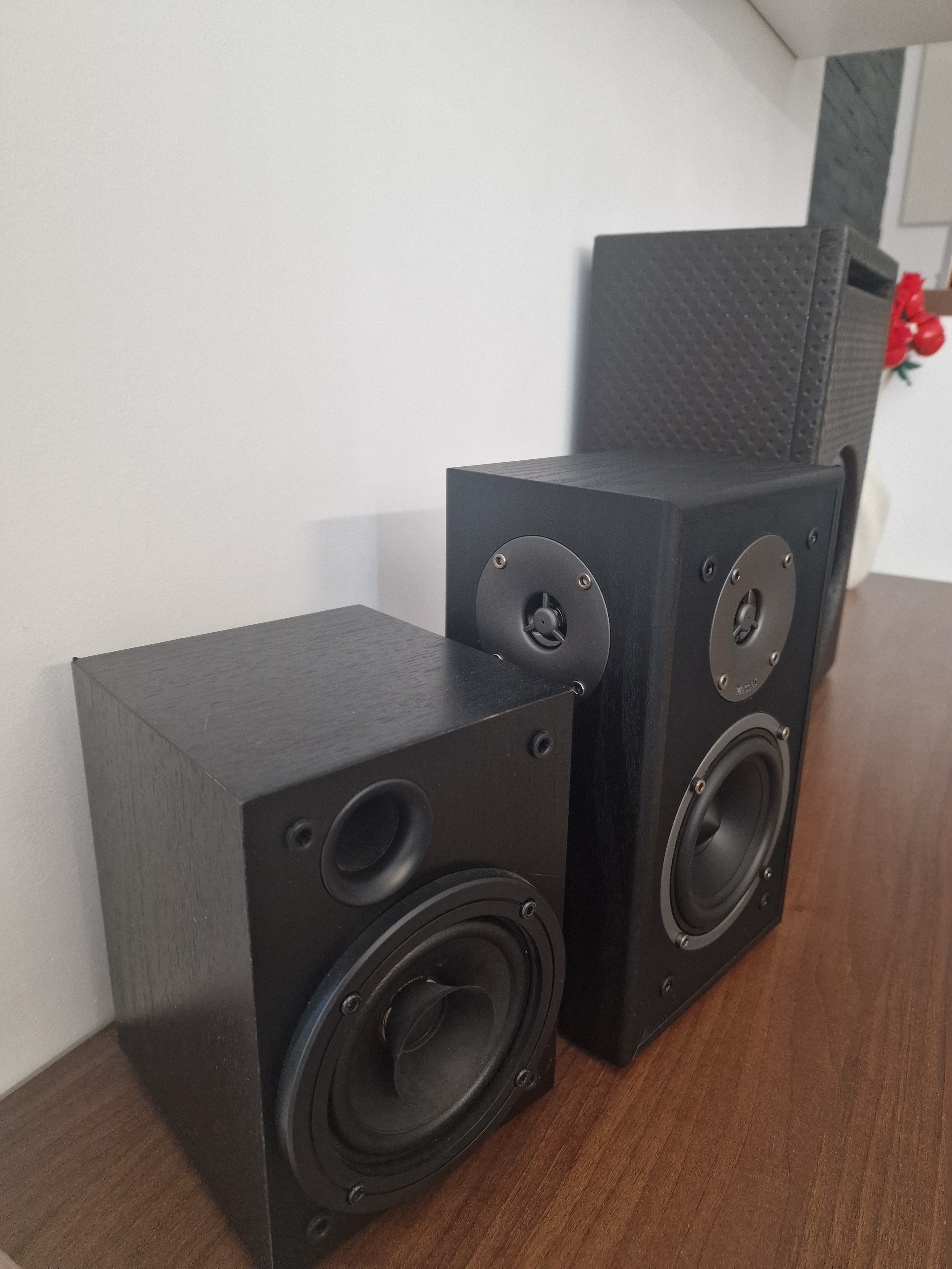 Set 2 boxe de raft MAGNAT, Monitor S10D, Difuzor dipol, Walnut