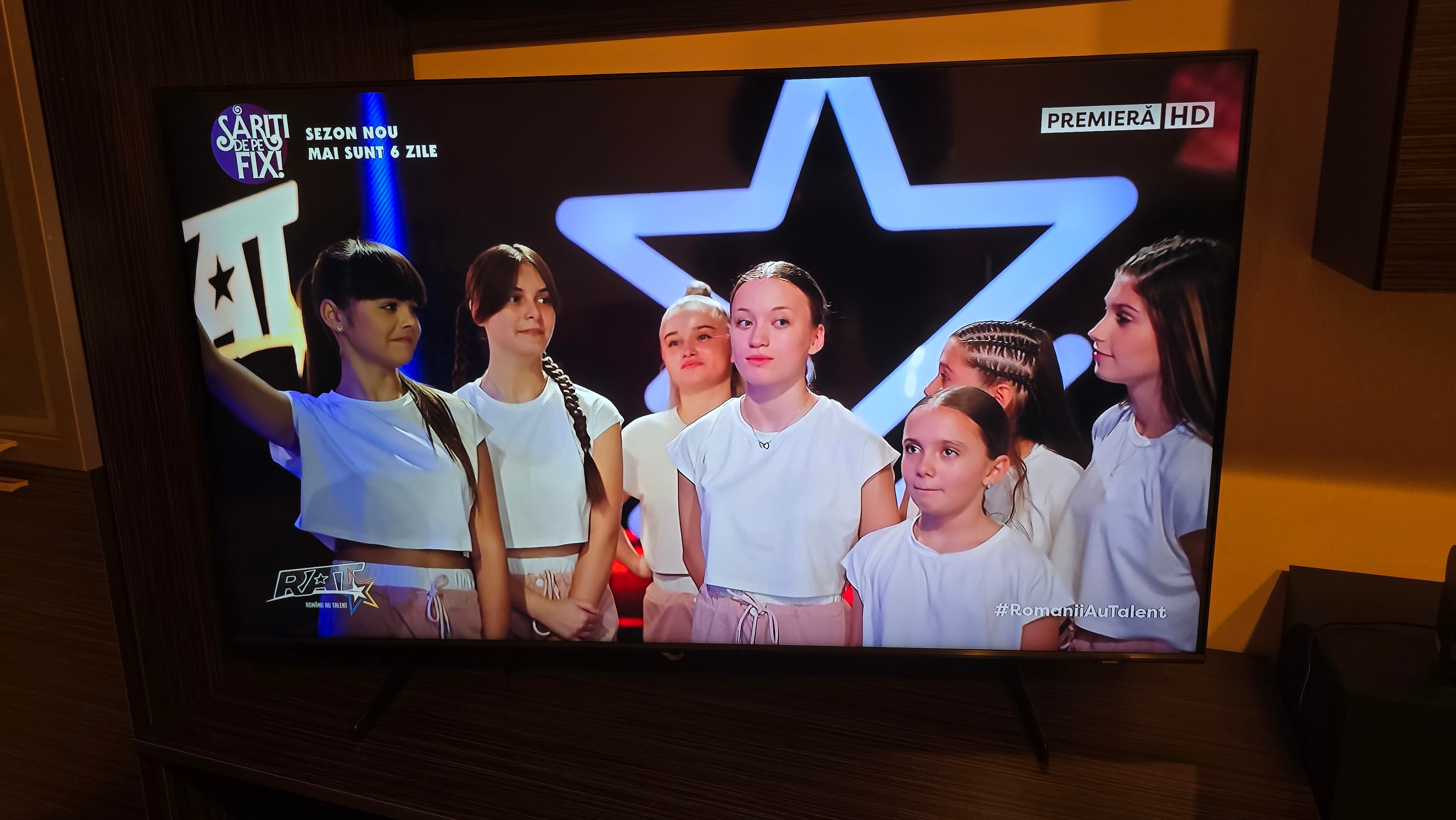 Televizor Samsung 50Q60TA, 125cm, Smart, 4K Ultra HD, QLED, Clasa G