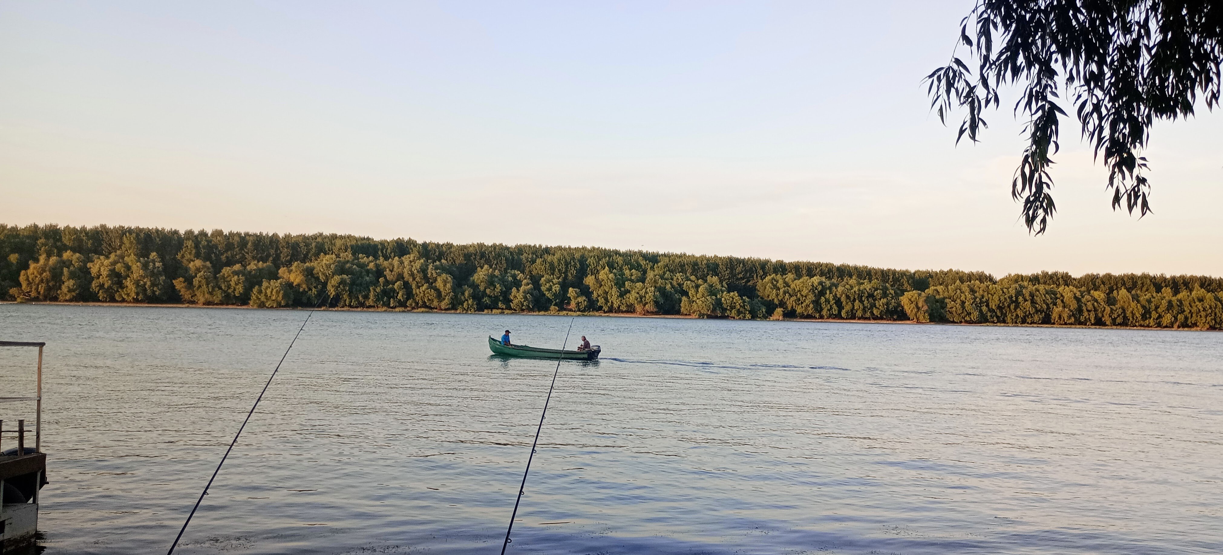 Telefon mobil Motorola Moto g13, Dual SIM, 128GB, 4GB RAM, Lavander Blue