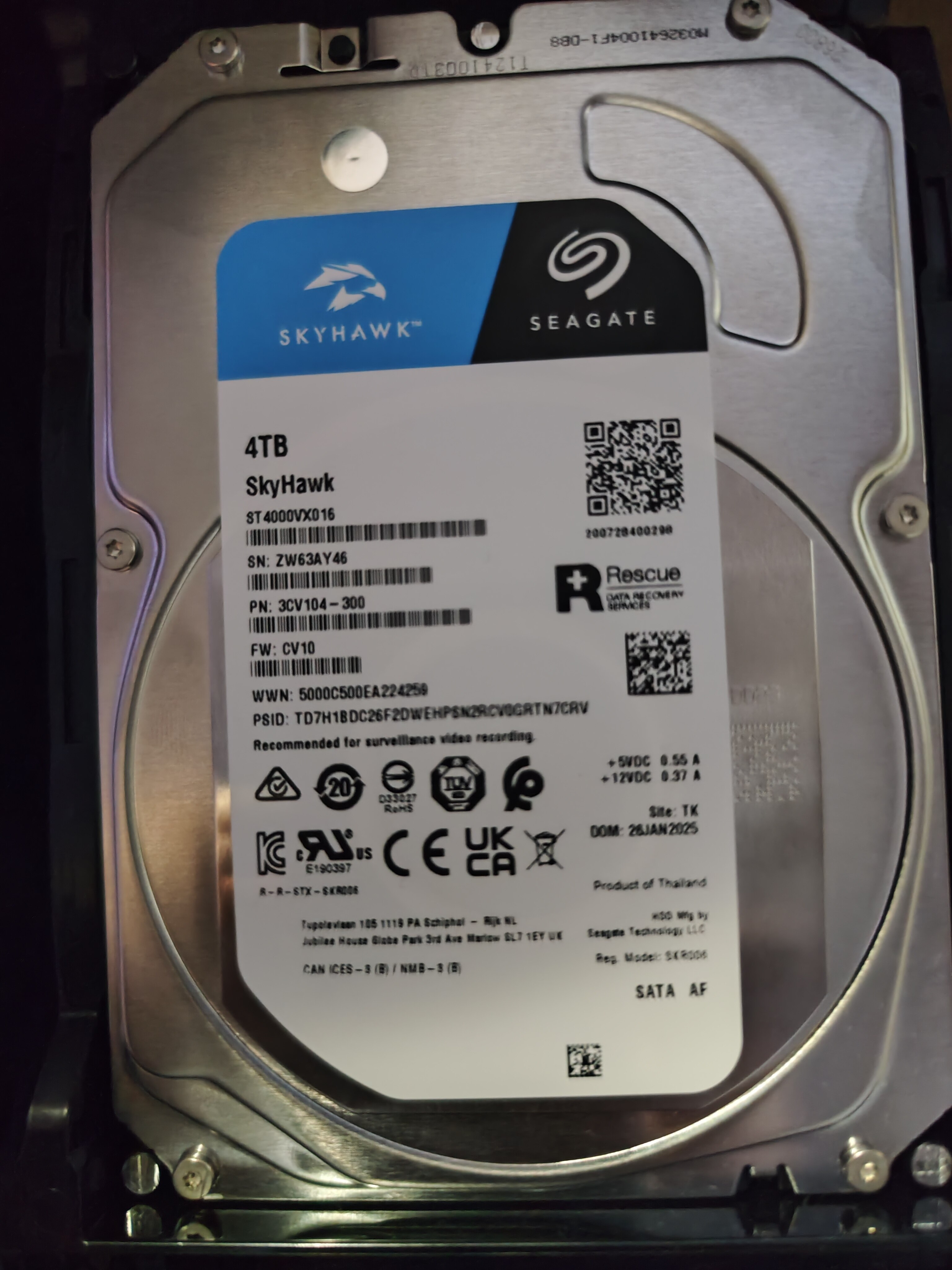HDD Seagate SkyHawk 4TB, 256MB cache, SATA-III - eMAG.ro