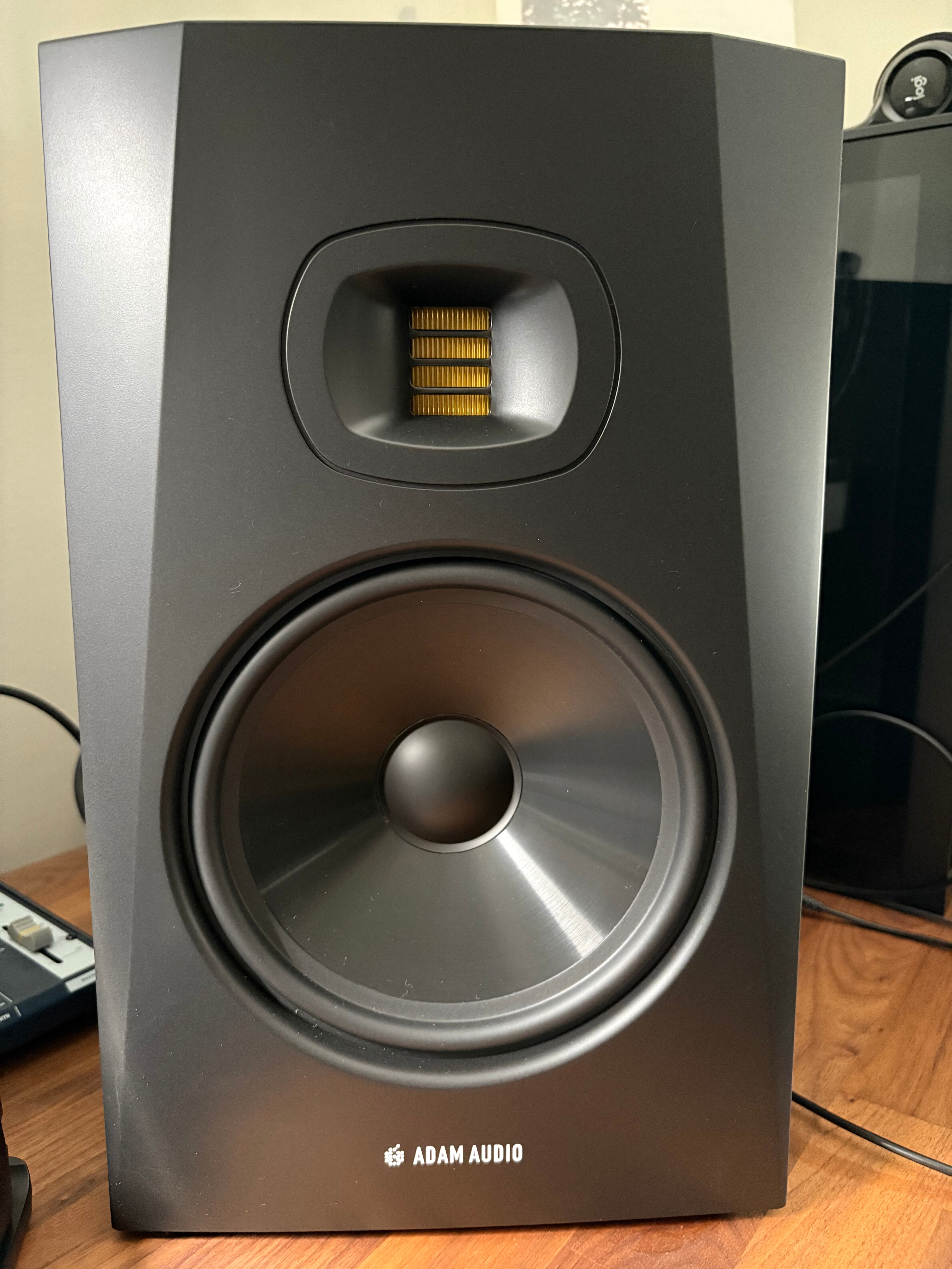 Monitor Activ de Studio, Adam Audio, T8V, 8 Inch