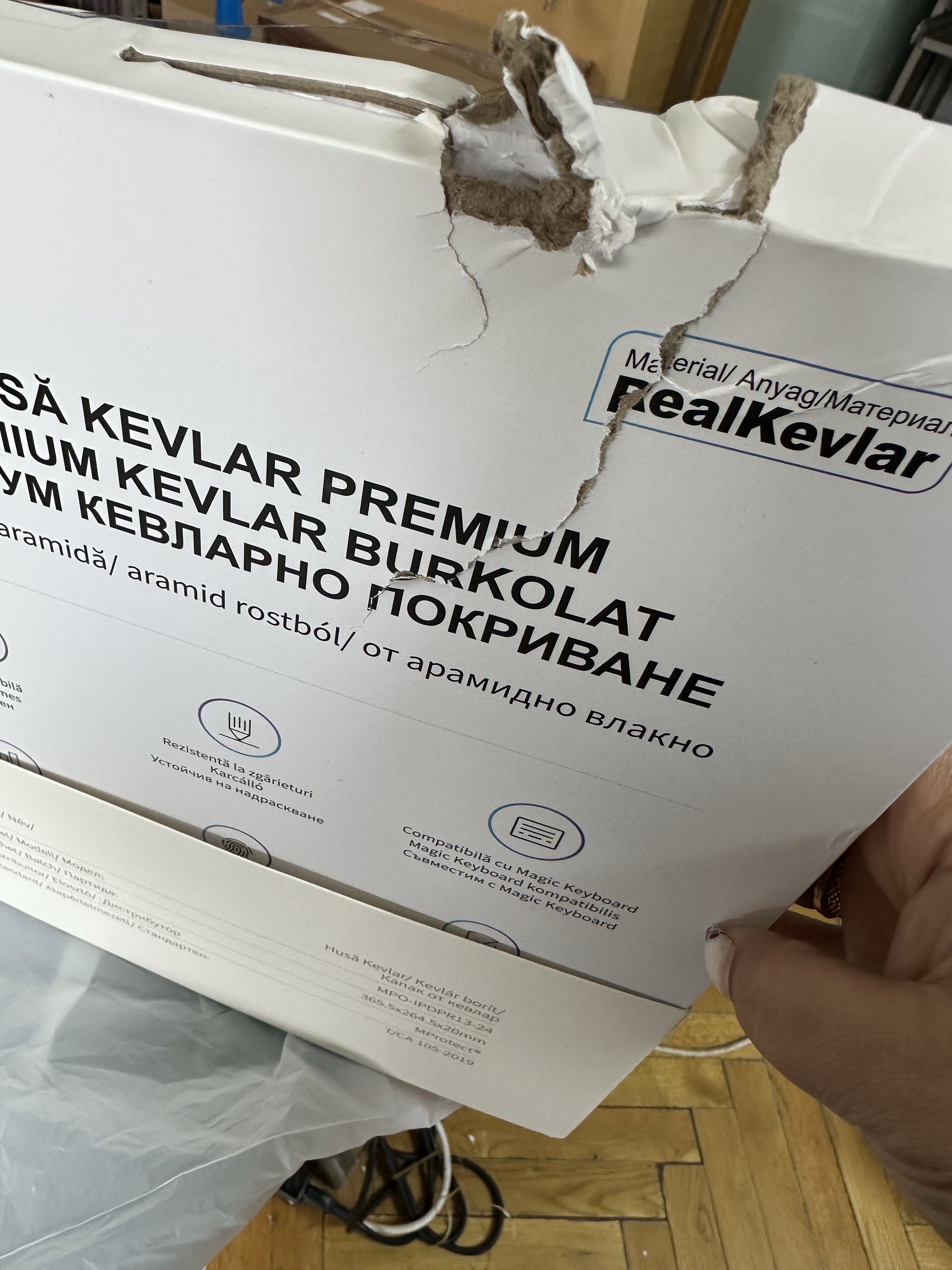 Husa de protectie Kevlar MProtect® Premium din fibra de aramida pentru Apple iPad Pro 13" (2024), Antisoc, Protectie camera, Ultra Safe, Carbon