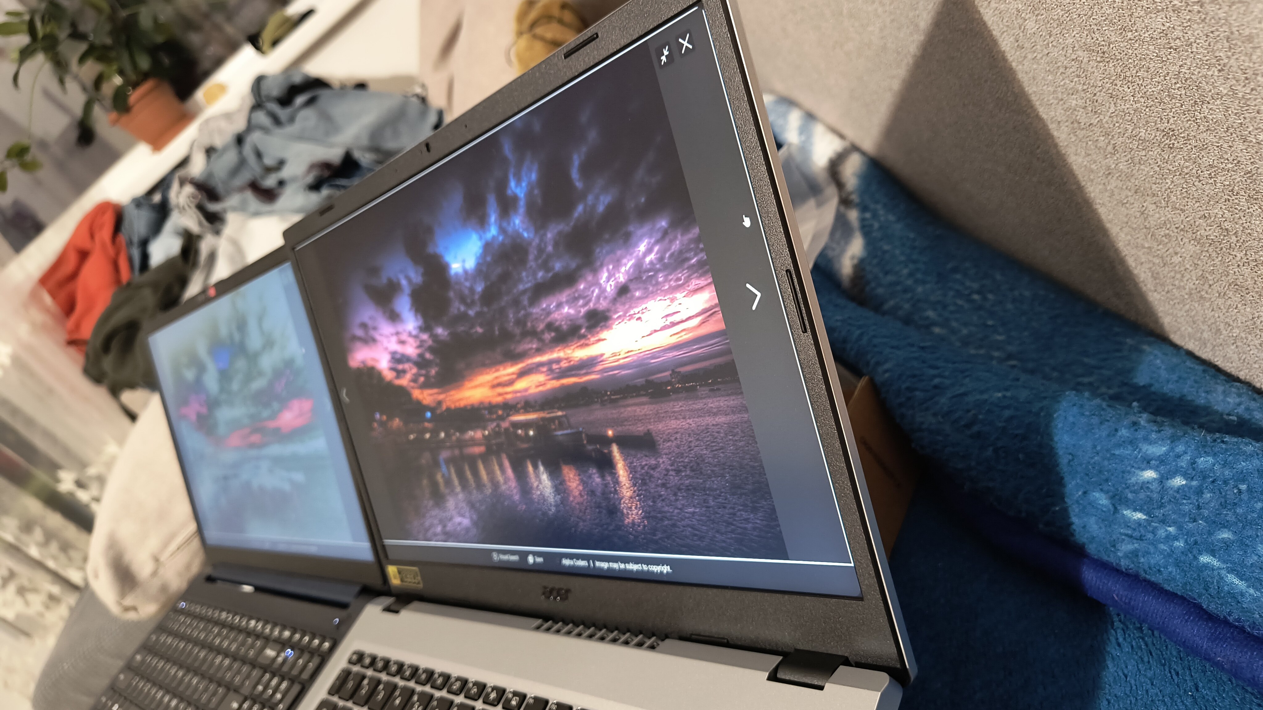 Laptop Lenovo IdeaPad 1 15ALC7 cu procesor AMD Ryzen™ 5 5500U pana la 4.0GHz, 15.6" Full HD, 8GB RAM, 256GB SSD, AMD Radeon™ Graphics, No OS, Abyss Blue