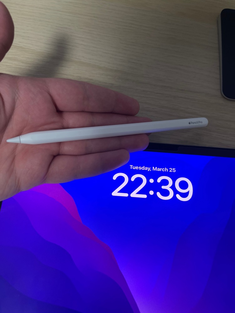 Apple Pencil Pro （MX2D3ZA） APPLE Pencil Pro Blanc (MX2D3ZM/A) | MediaMarkt Luxembourg