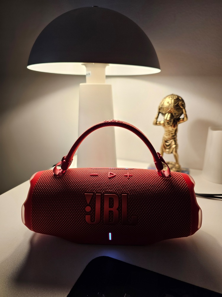 Boxa portabila JBL Charge 6, 45W, Bluetooth, Auracast, Powerbank