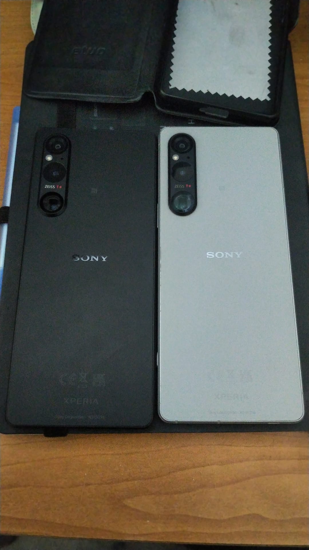 Telefon mobil Sony Xperia 1 V, Dual SIM, 12GB RAM, 256GB, 5G, Negru