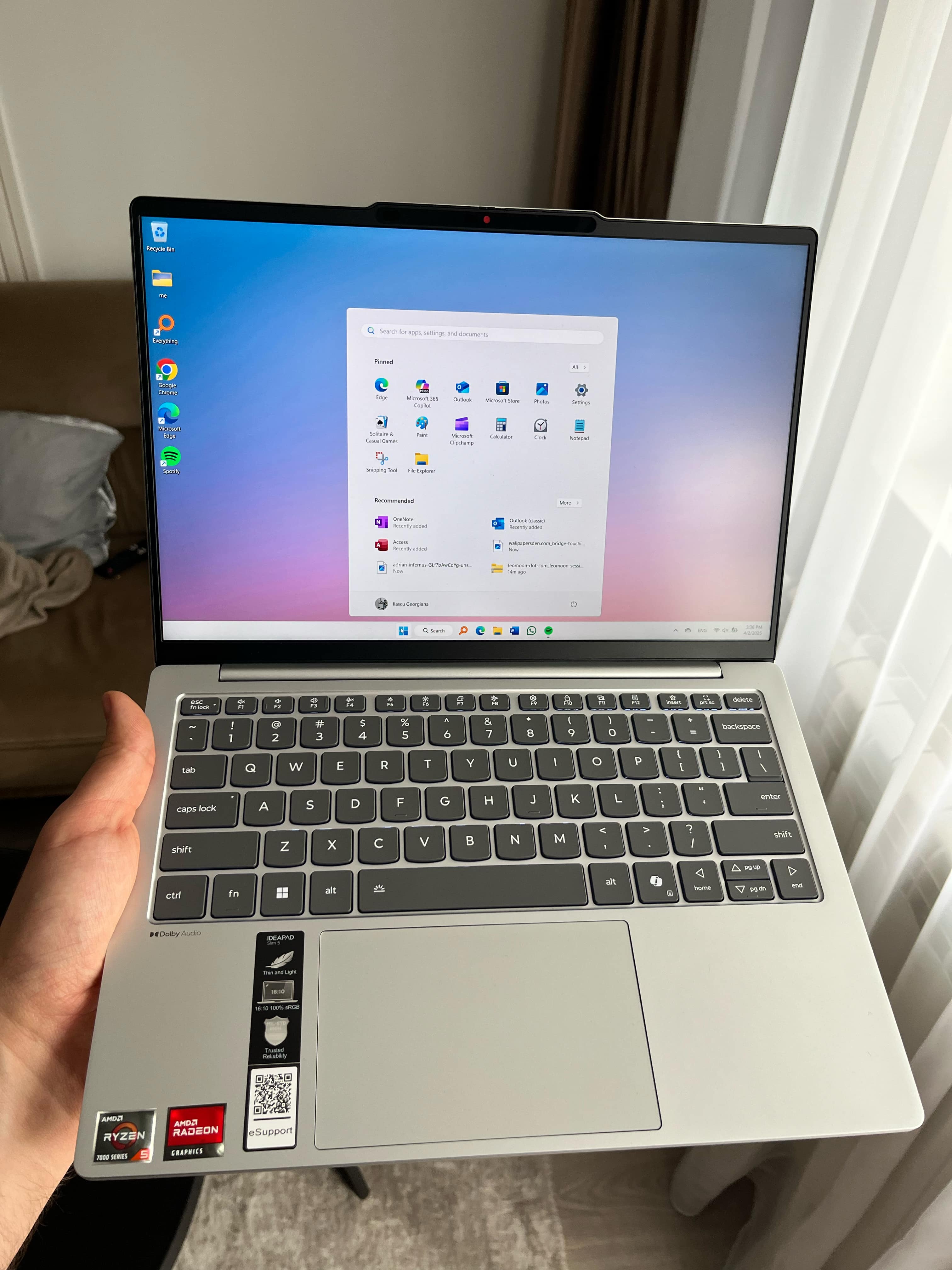 Laptop Lenovo IdeaPad Slim 5 13ARP10 cu procesor AMD Ryzen™ 5 7535HS pana la 4.55GHz, 13.3" WUXGA, IPS, 16GB LPDDR5x RAM, 1TB SSD, AMD Radeon™ 660M Graphics, No OS, Cloud Grey