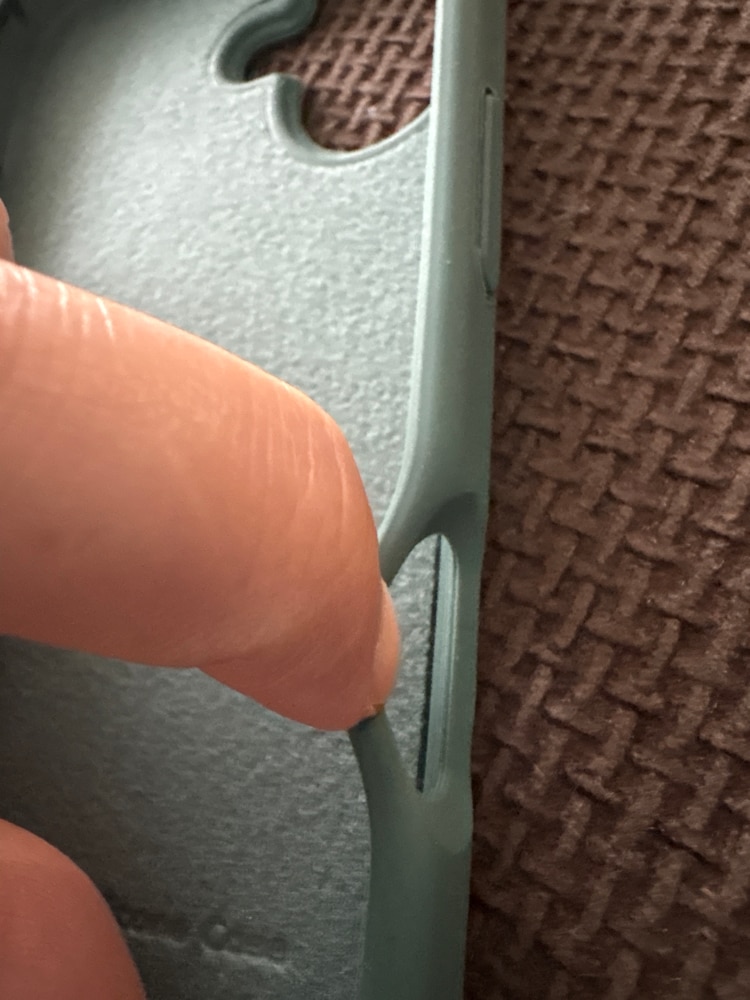 Husa CASEY STUDIOS™ compatibila cu iPhone 16, Soft Silicone Premium, Microfibra in Interior, Light Lilac, de Protectie, Ultra Slim, pentru Incarcare Wireless, Margini Ridicate de Protectia Ecranului si a Camerelor