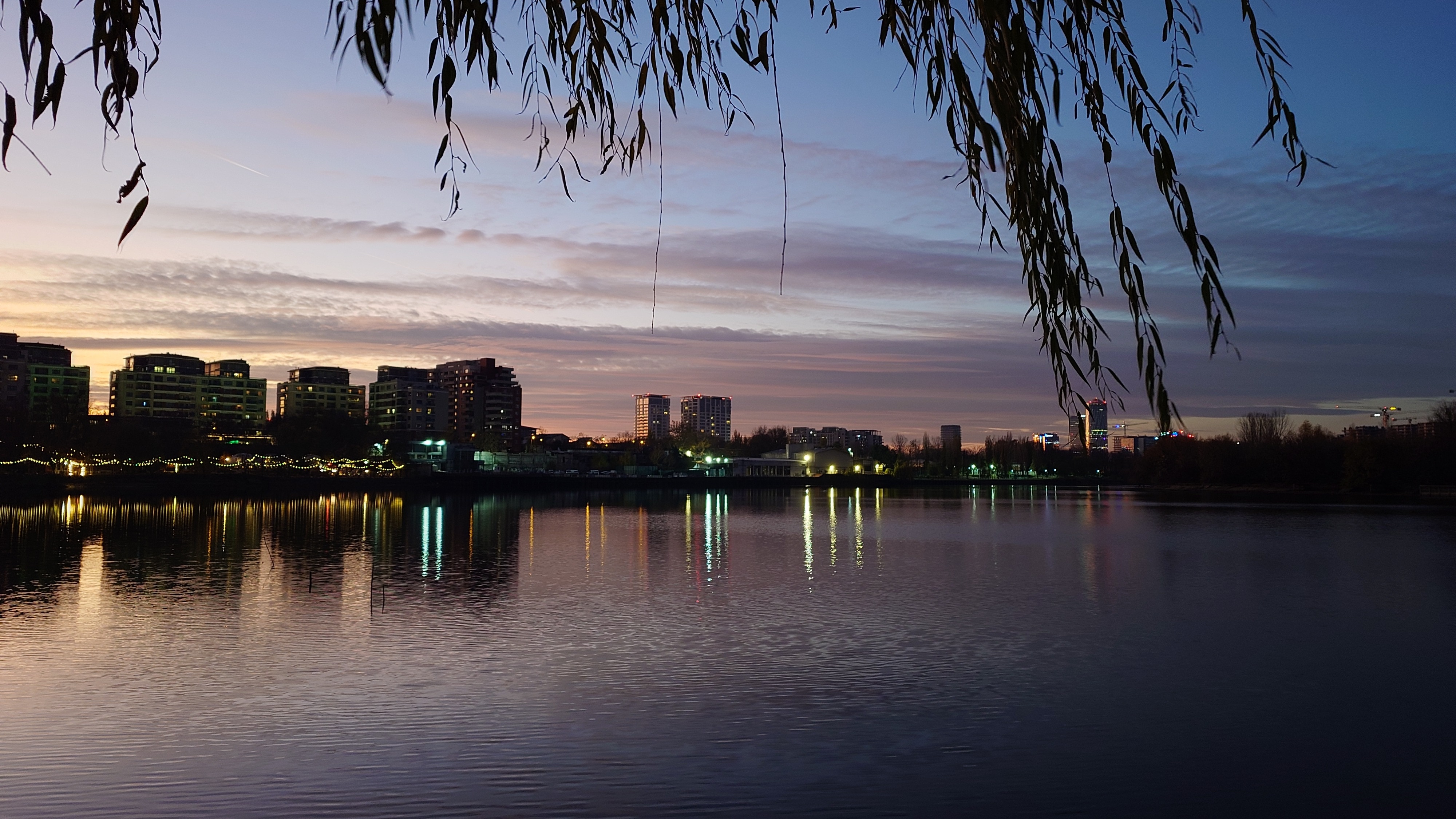 RESIGILAT: Telefon mobil Sony Xperia 1 VI, Dual SIM, 12GB RAM, 512GB, 5G, Red