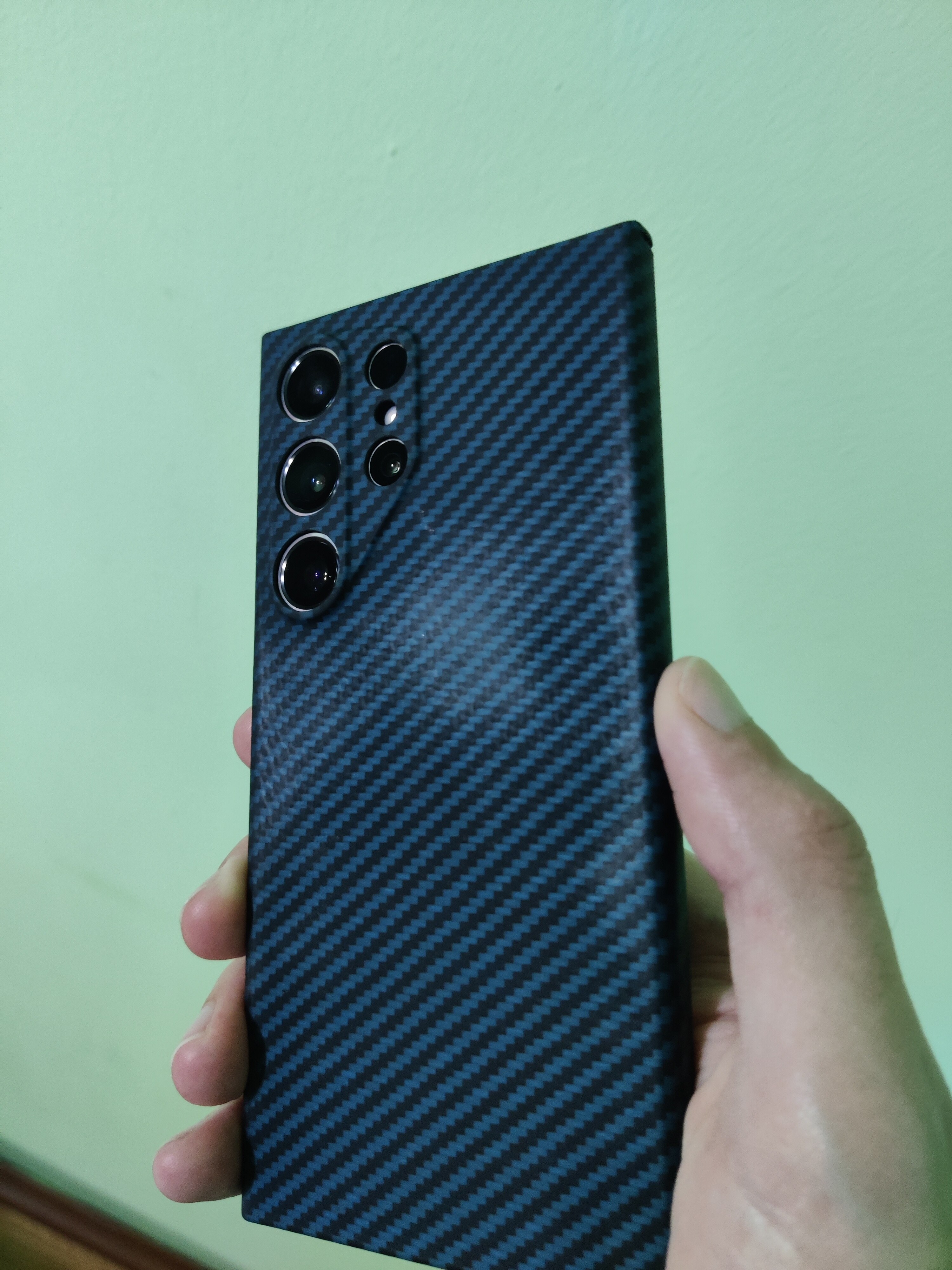 Husa fibra de carbon SILKASE pentru Samsung Galaxy S24 Ultra, aramid kevlar, protectie camera, negru/albastru