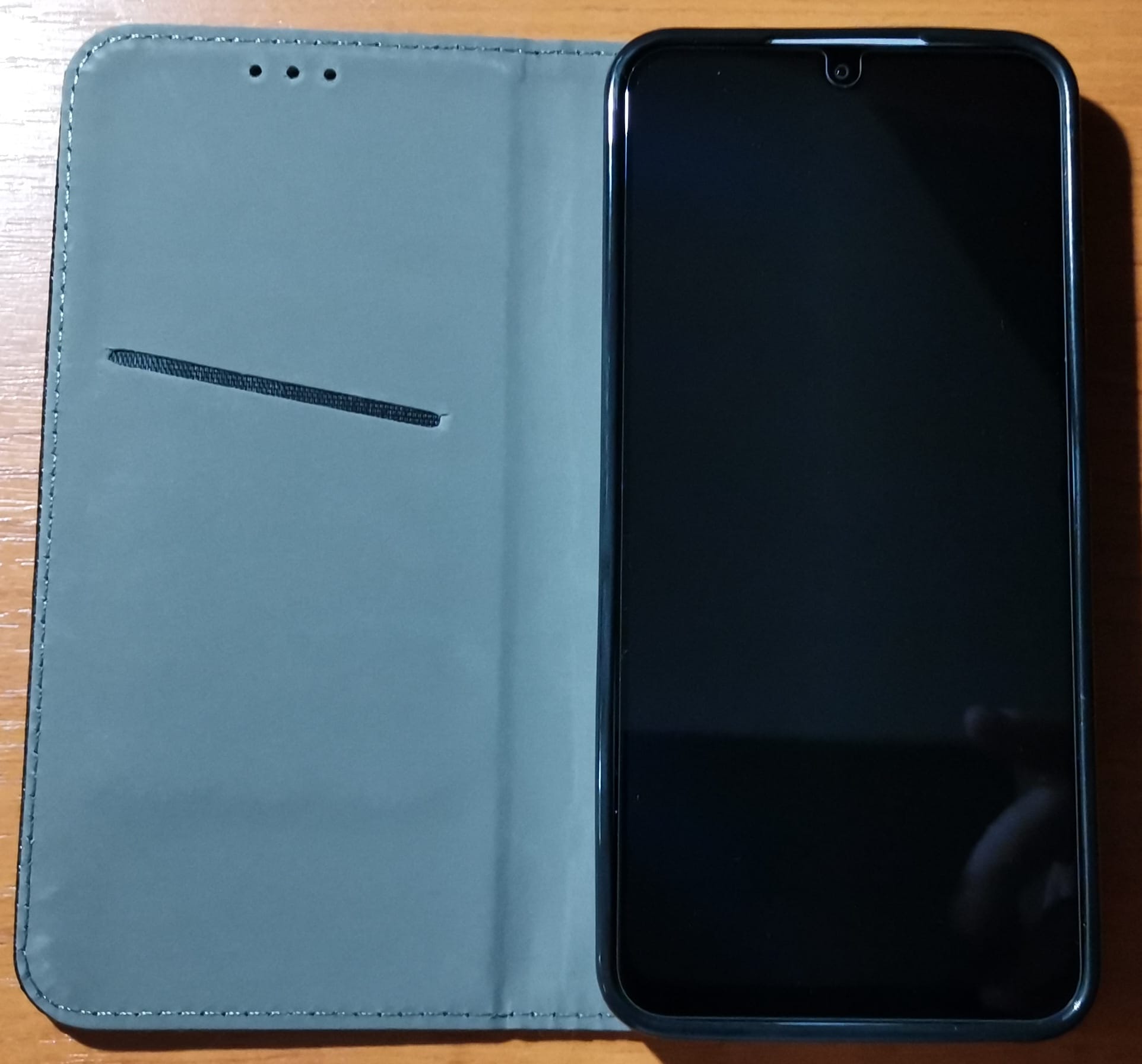 Husa tip carte, compatibila cu Samsung Galaxy A16 4G / A16 5G, premium flip book cu inchidere magnetica si functie stand, buzunar card, verde inchis