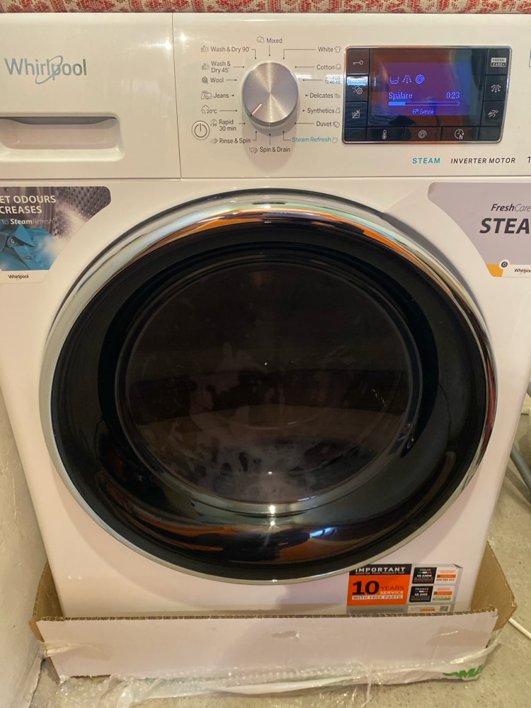 Masina de spalat rufe cu uscator Whirlpool FreshCare+ FFWDD1176258BCVEU, 11 kg spalare, 7 kg uscare, 1600 RPM, Clasa B, Tehnologia al 6-lea Simt, FreshCare+, Motor Inverter, Display LCD, Alb
