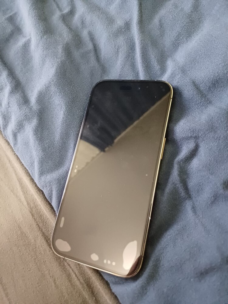 Folie Sticla CASEY STUDIOS™ compatibila cu iPhone 14 Pro, Full Cover 3D, Full Glue, Duritate Militara, Ultra HD, Protectie Profesionala Ecran 3D, Anti Zgarieturi, Anti Socuri, Margini Negre