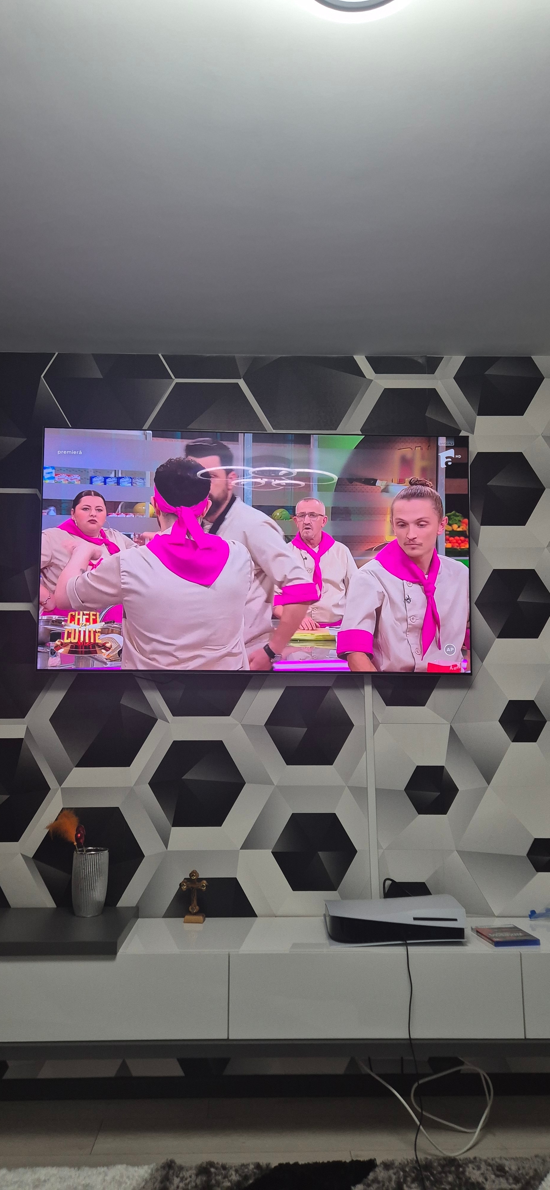 Televizor LG OLED OLED65C22LB, 164 cm, Smart, 4K Ultra HD, 100Hz, Clasa F
