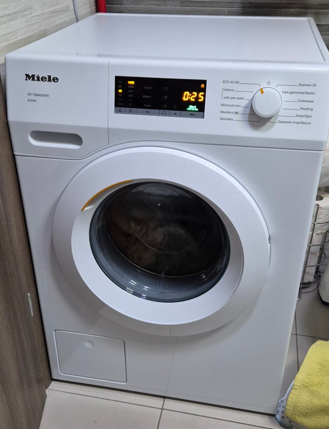 RESIGILAT: Masina de spalat rufe Miele WSA 033 WCS, 7 kg, 1400 RPM, Clasa B, CapsDosing, EasyControl, DirectSensor, Motor ProfiEco Inverter, Alb
