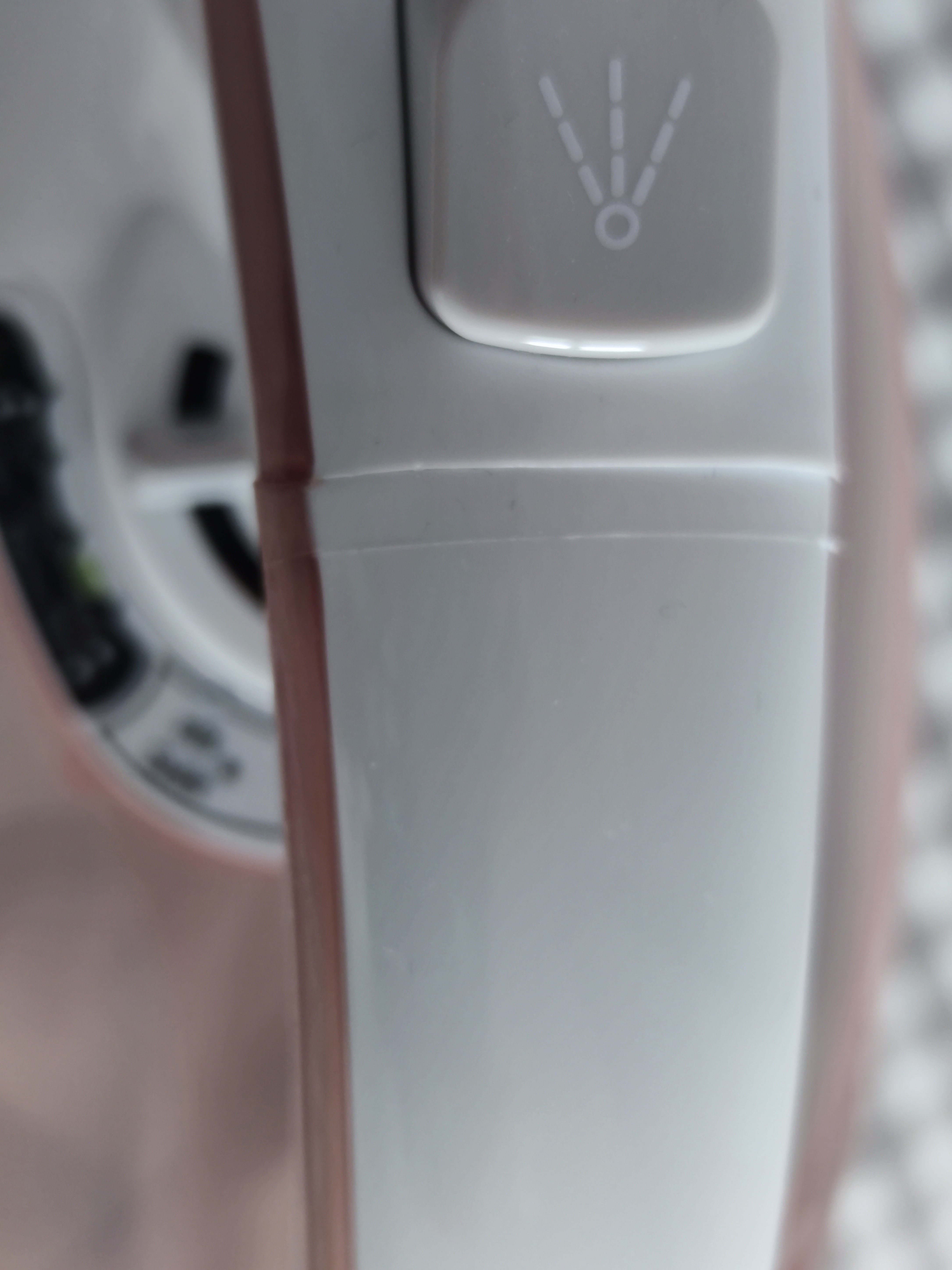 RESIGILAT: Fier de calcat Tefal Turbo Anti-Calc FV5697E1, 3000W, jet abur 270 g/min, abur variabil 0-50 g/min, colector anticalcar, oprire automata, alb/roz