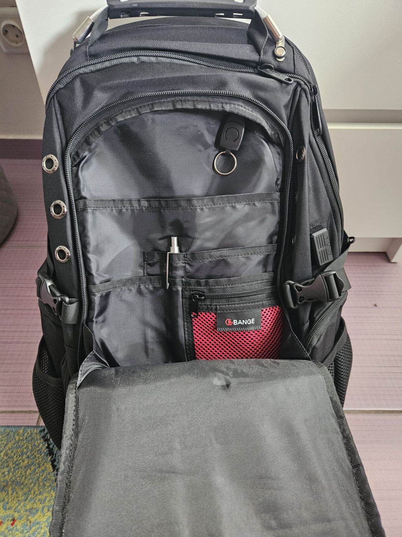 Rucsac laptop 15.6", sport, impermeabil, cu port de incarcare USB si jack audio, BANGE, Negru