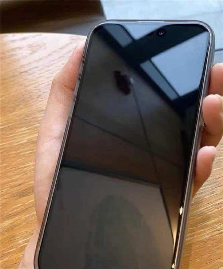Folie de Protectie pentru protector de ecran iPhone16, cu Kit de Aplicare Instanta si Functie Automata de Indepartare a Prafului, din Sticla Securizata 9H+, Claritate Super HD, Tratament Electronic Oleofobic si Anti Amprente