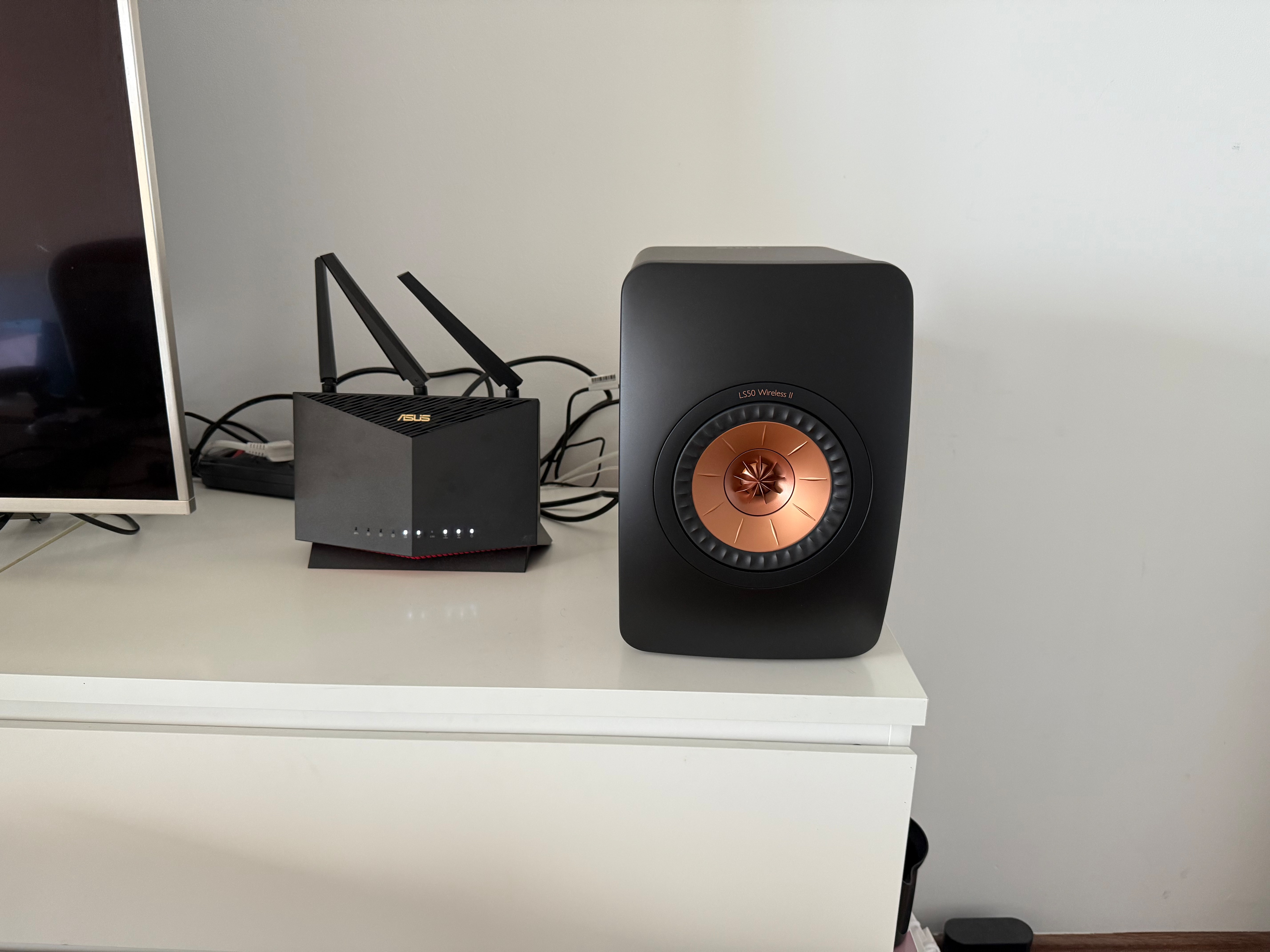 Boxe KEF LS50 wireless II streaming, 2 x 380 W, Bluetooth, HDMI, Air Play 2, Alb