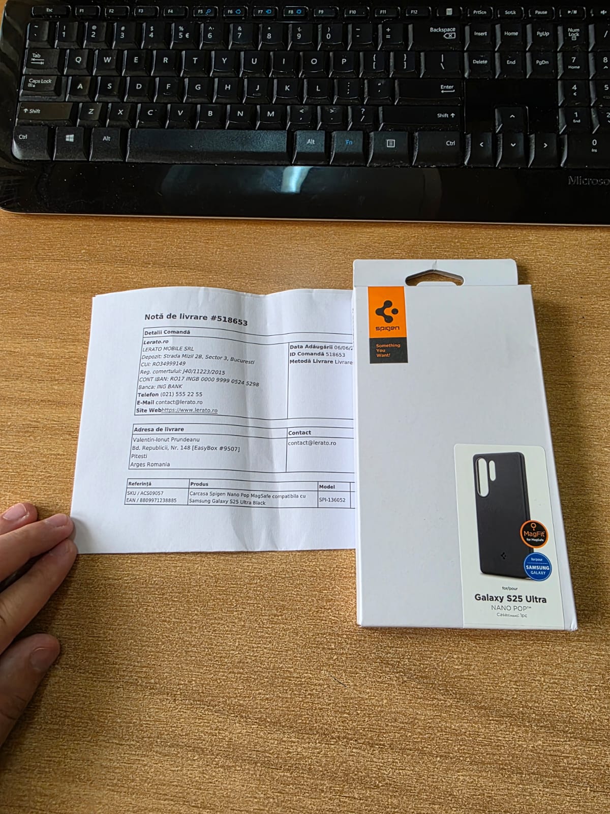 Husa Spigen Nano Pop MagSafe, protectie avansata, design elegant, negru, pentru Samsung Galaxy S25 Ultra, set 1x etui